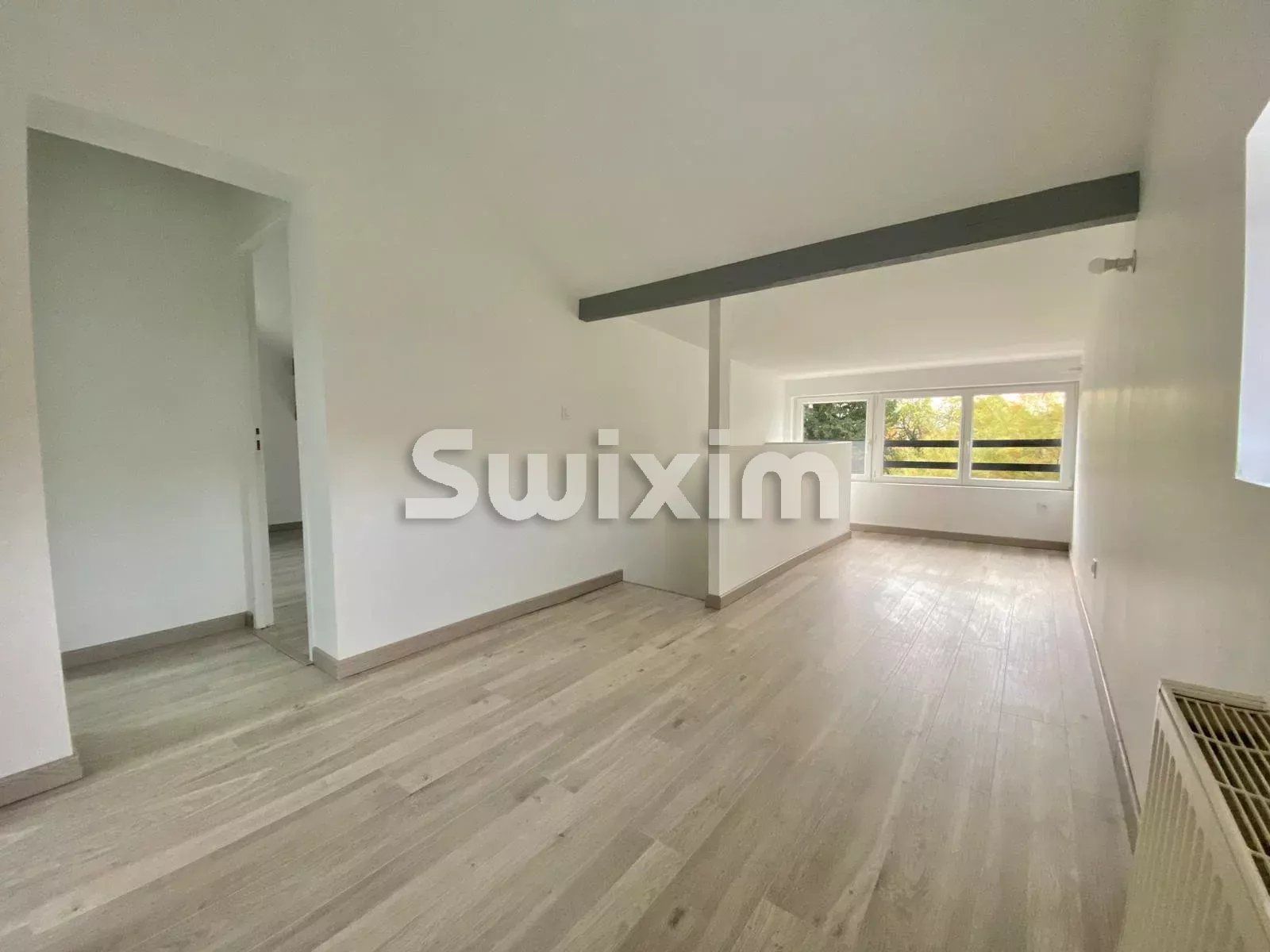 house 4 Rooms for rent on Ornex (01210)