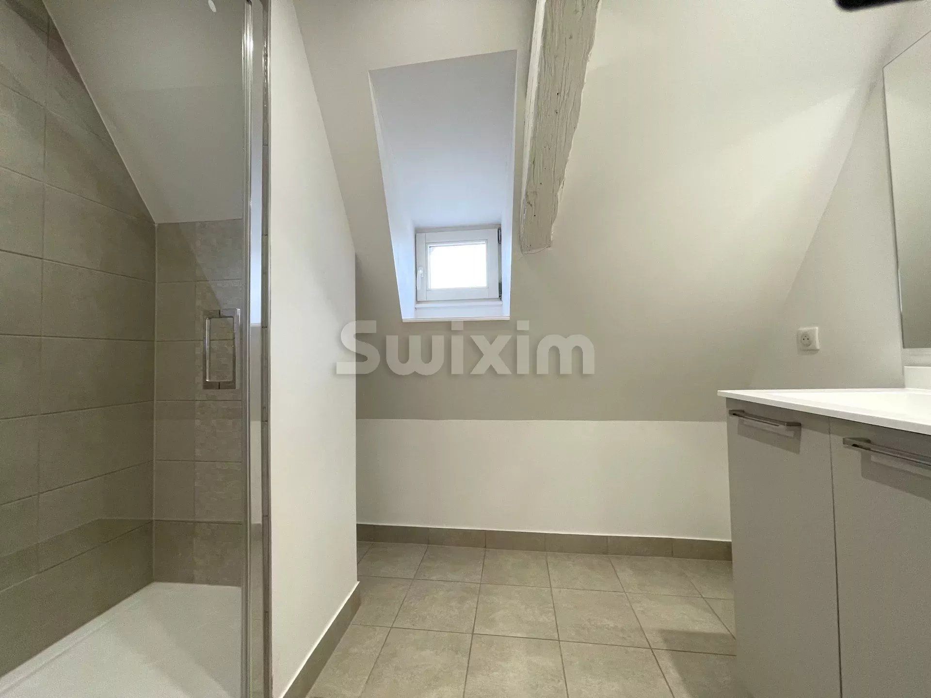 apartment 5 Rooms for rent on Strasbourg (67000)