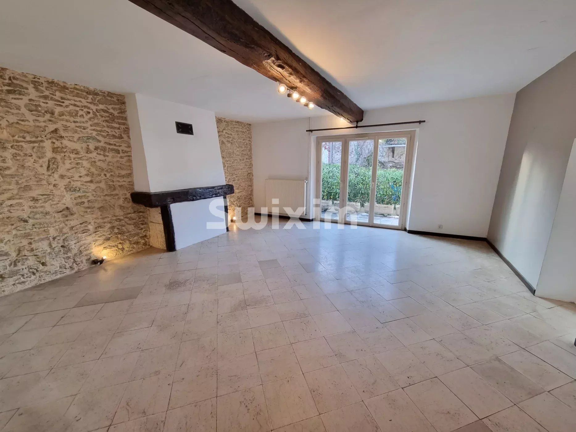 casa 8 Camere in vendita su Perrigny (89000)