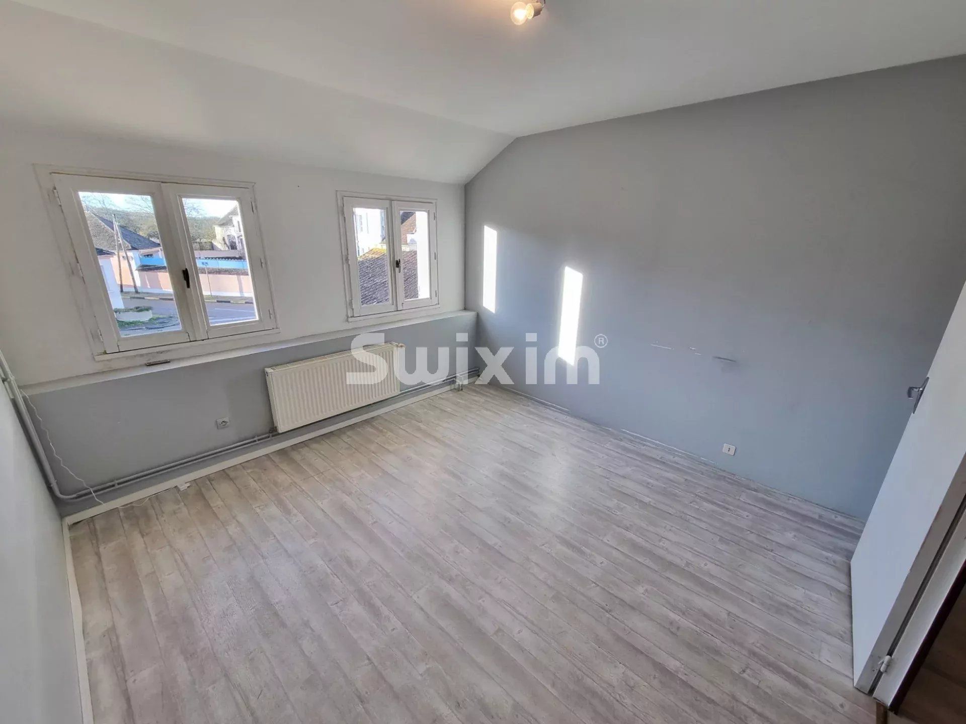 casa 8 Camere in vendita su Perrigny (89000)