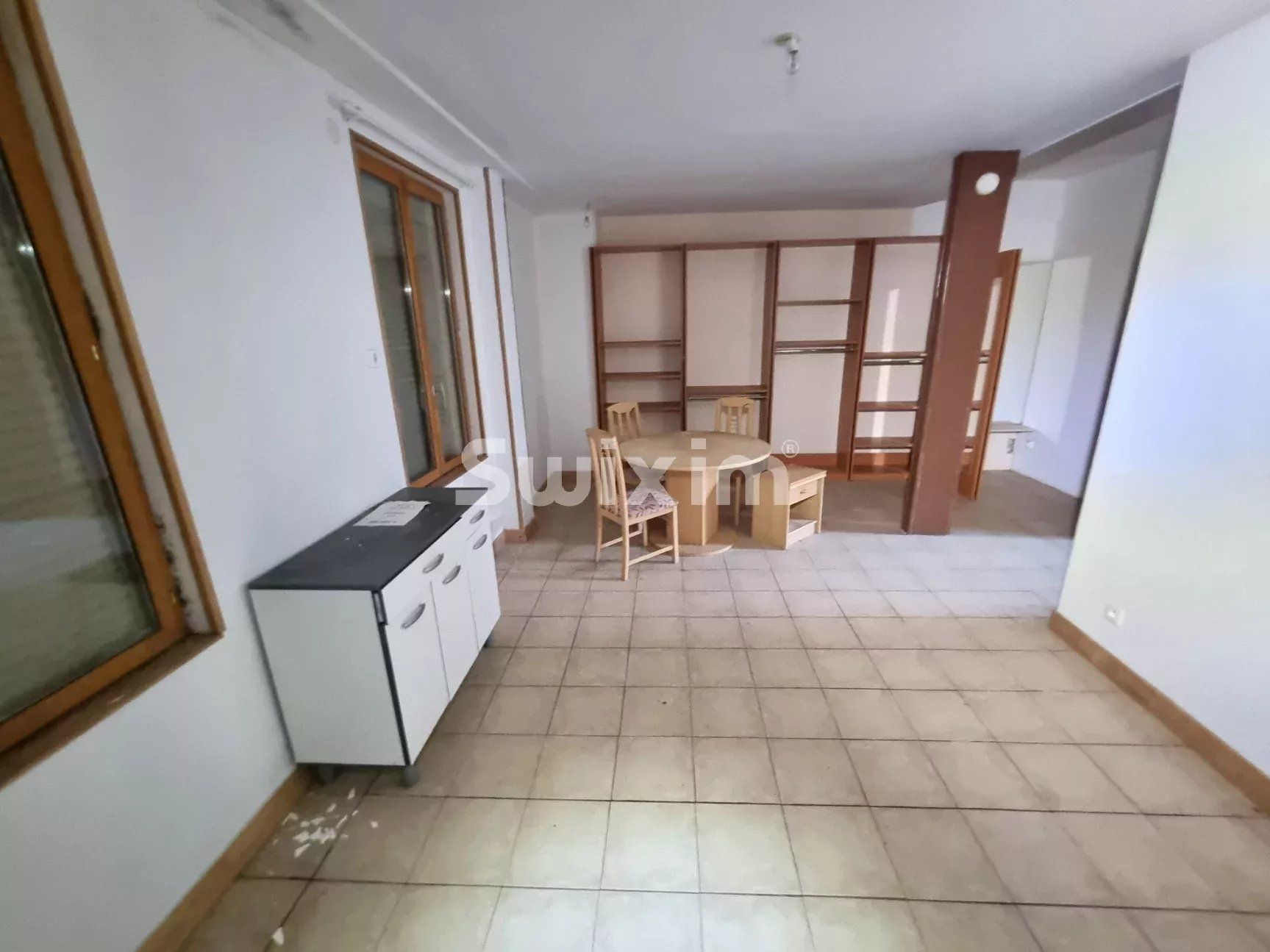 edificio 5 Salas en venta en Varzy (58210)