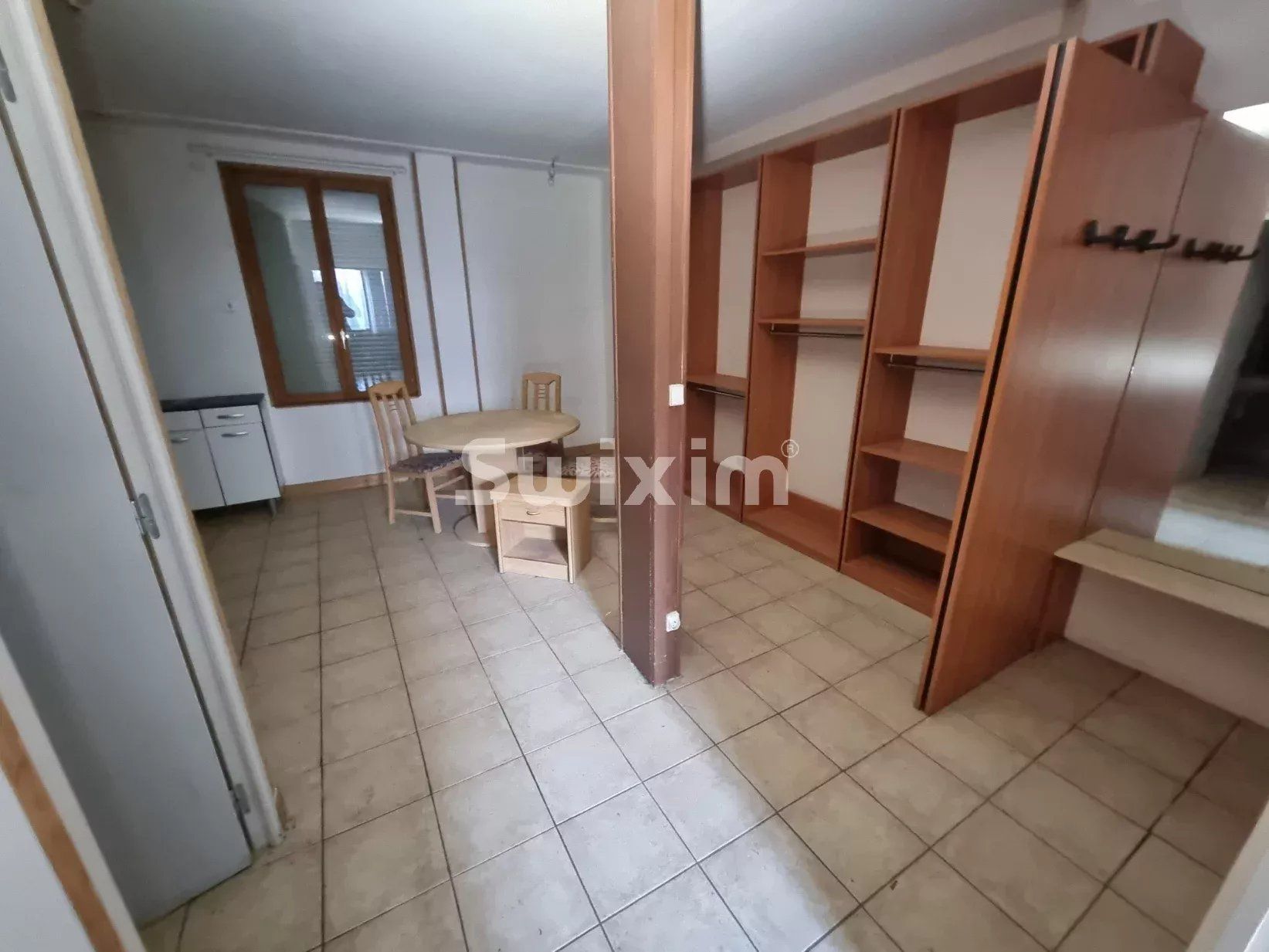 edificio 5 Salas en venta en Varzy (58210)
