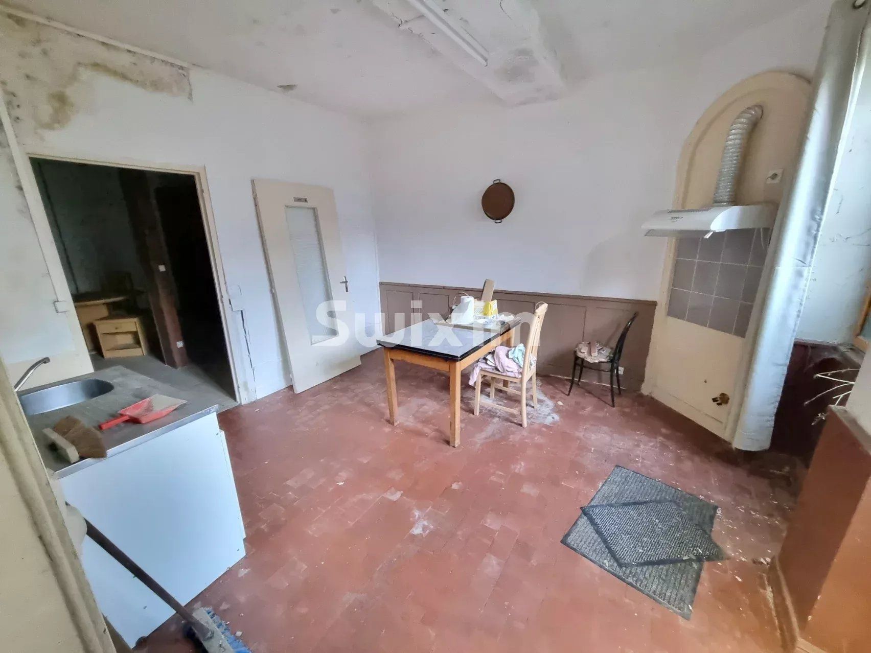 edificio 5 Salas en venta en Varzy (58210)
