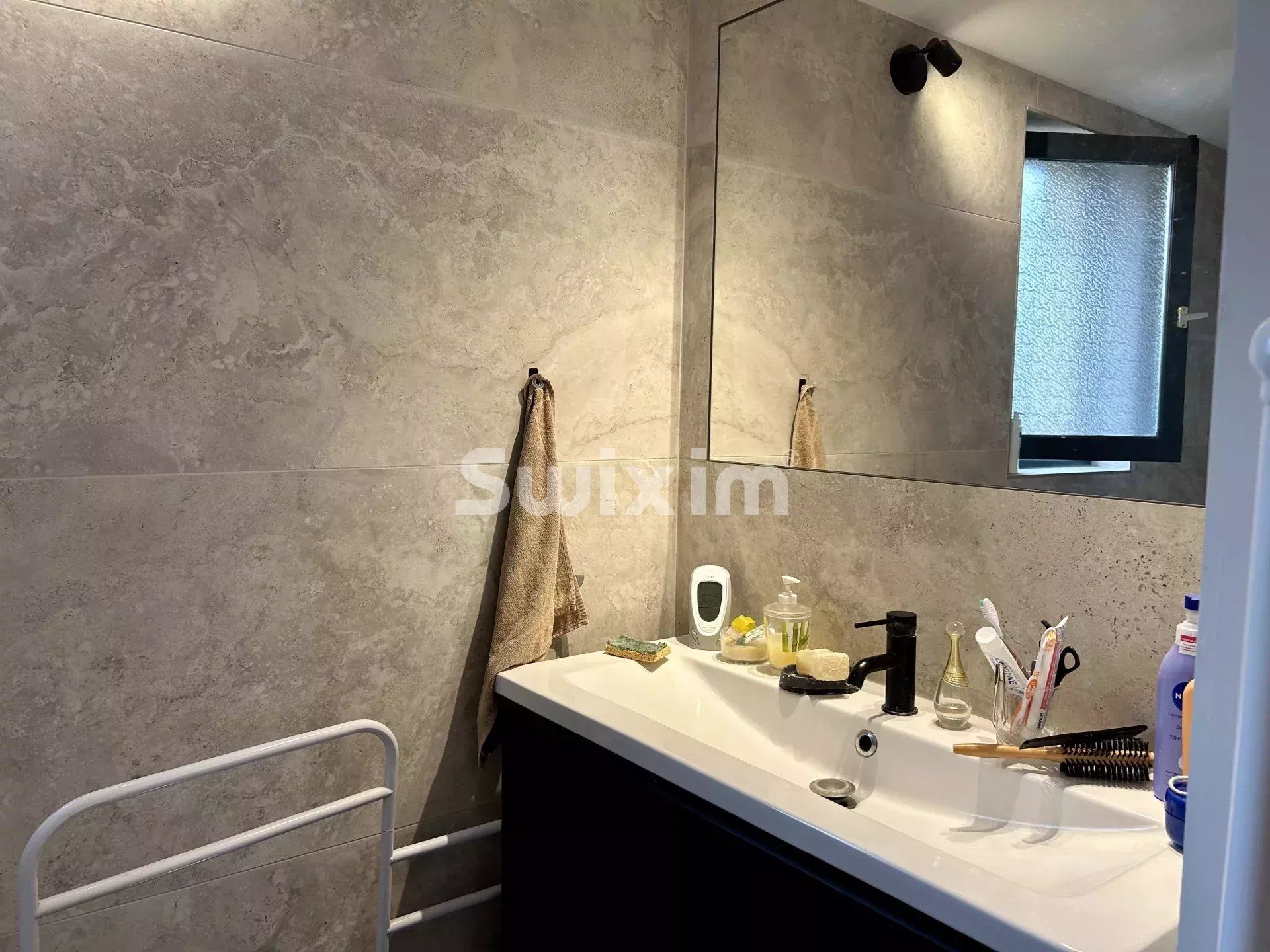 villa 4 Rooms for sale on Vidauban (83550)