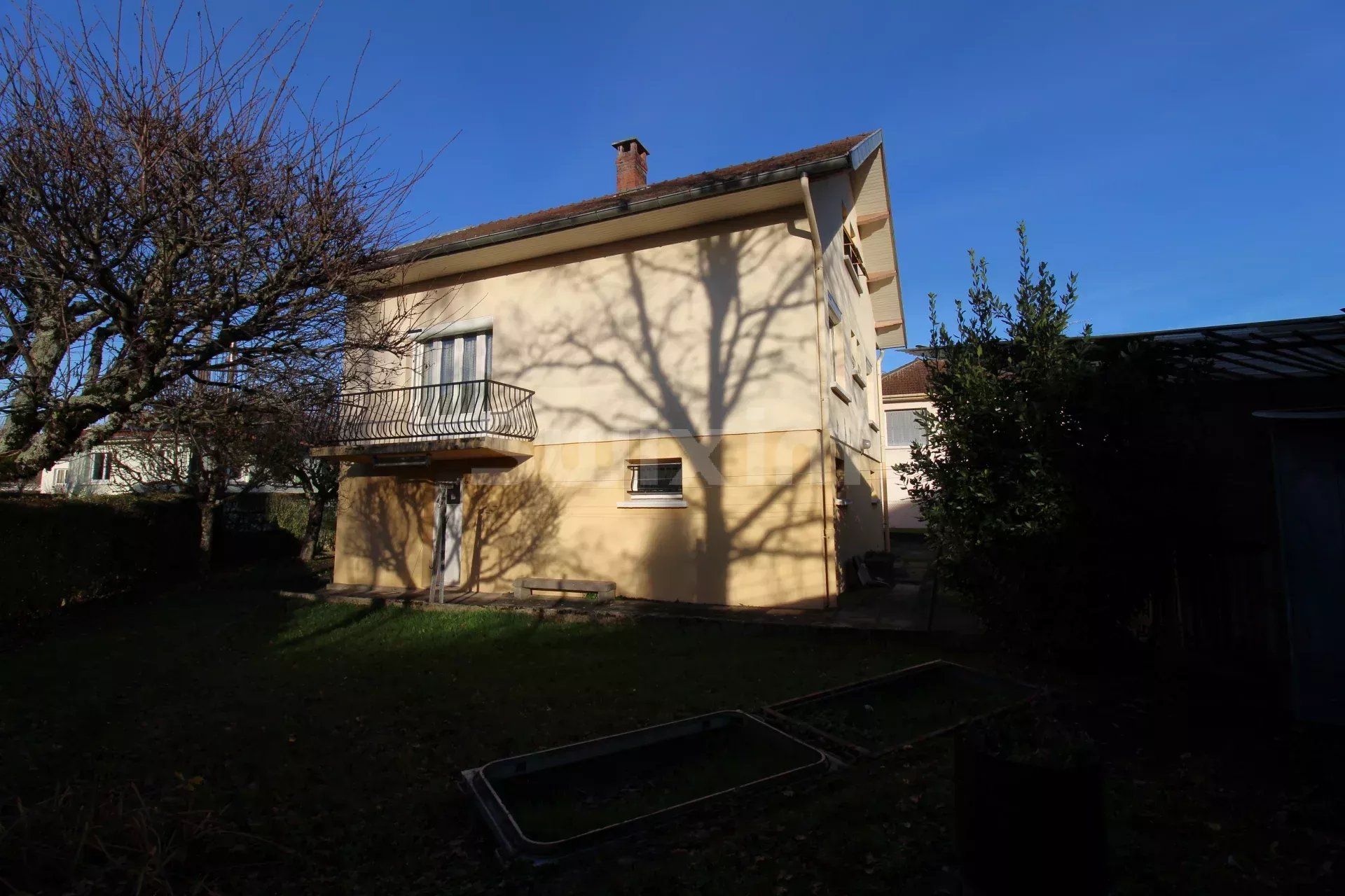 casa 3 Camere in vendita su Lons-le-Saunier (39000)