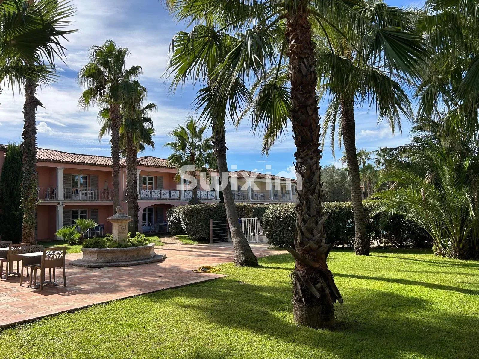 apartment 3 Rooms for sale on Grimaud (83310)