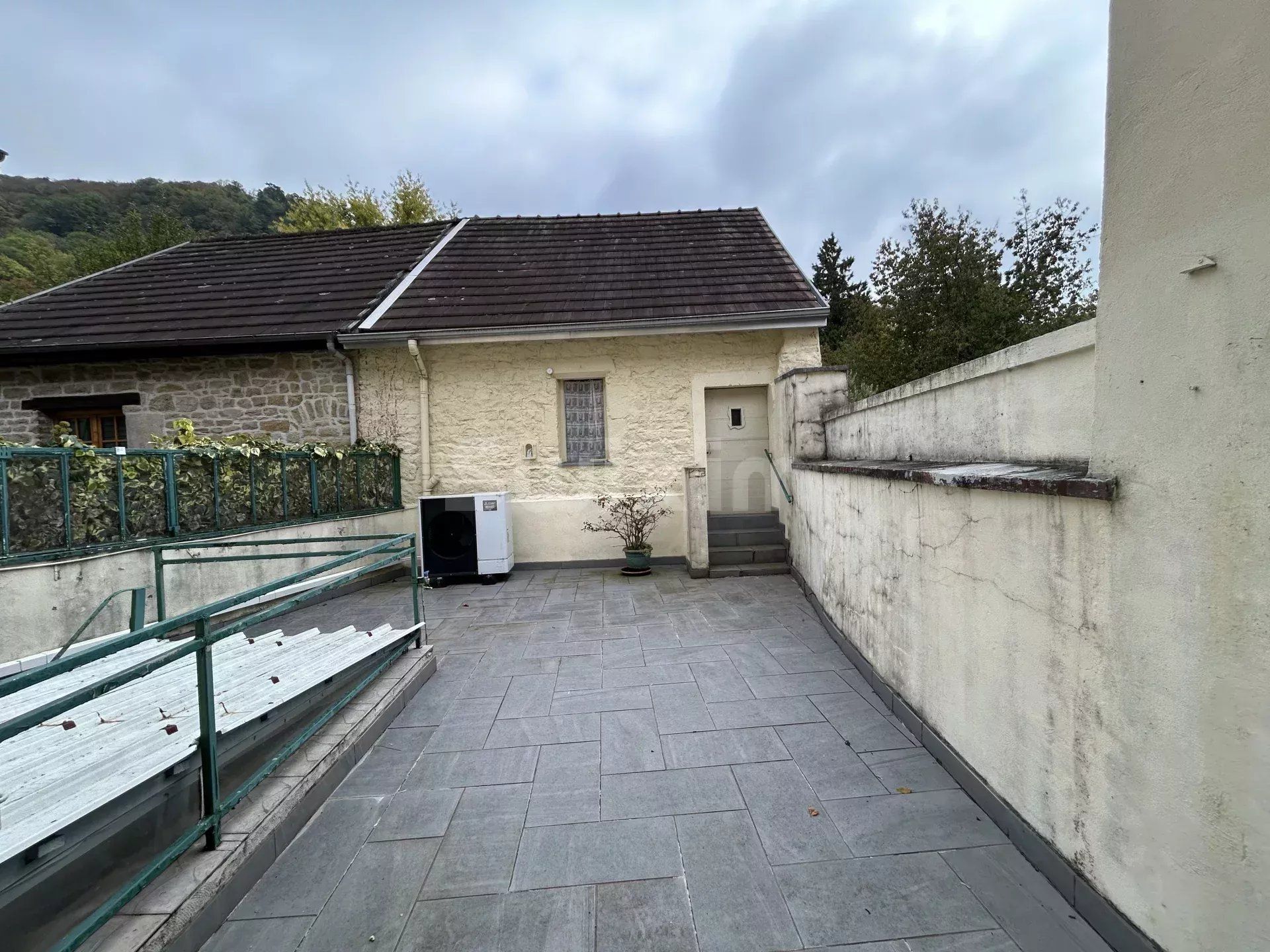 casa 7 Camere in vendita su Conliège (39570)