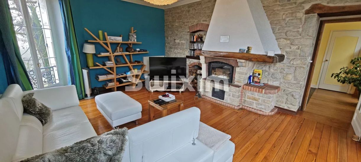 Vendita Casa Dole 7&nbsp;Camere 225&nbsp;m²