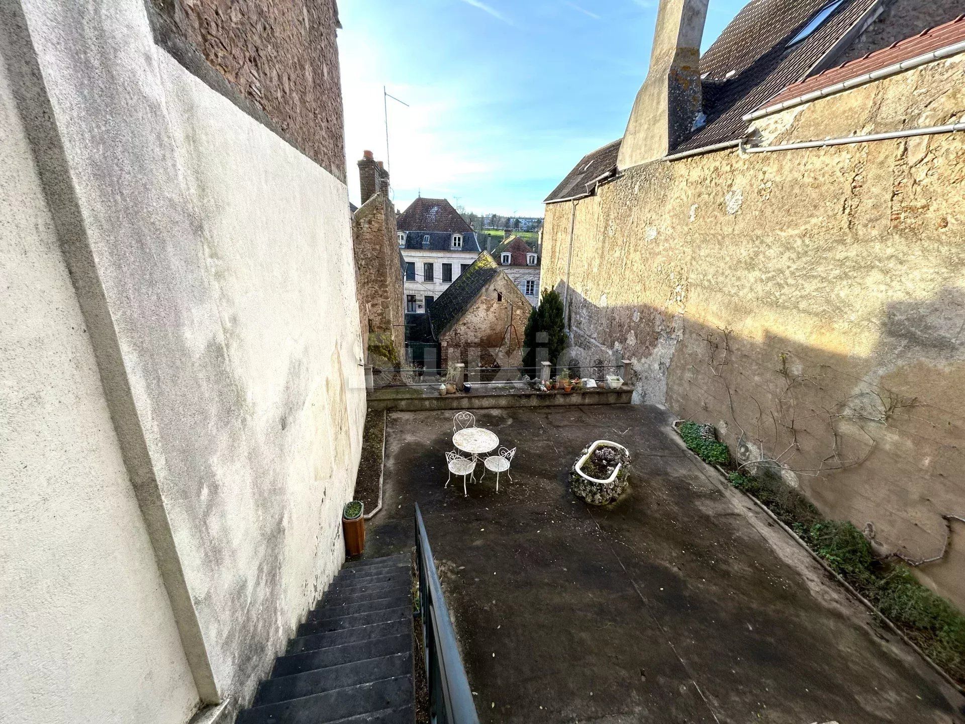 casa 6 Salas en venta en Avallon (89200)