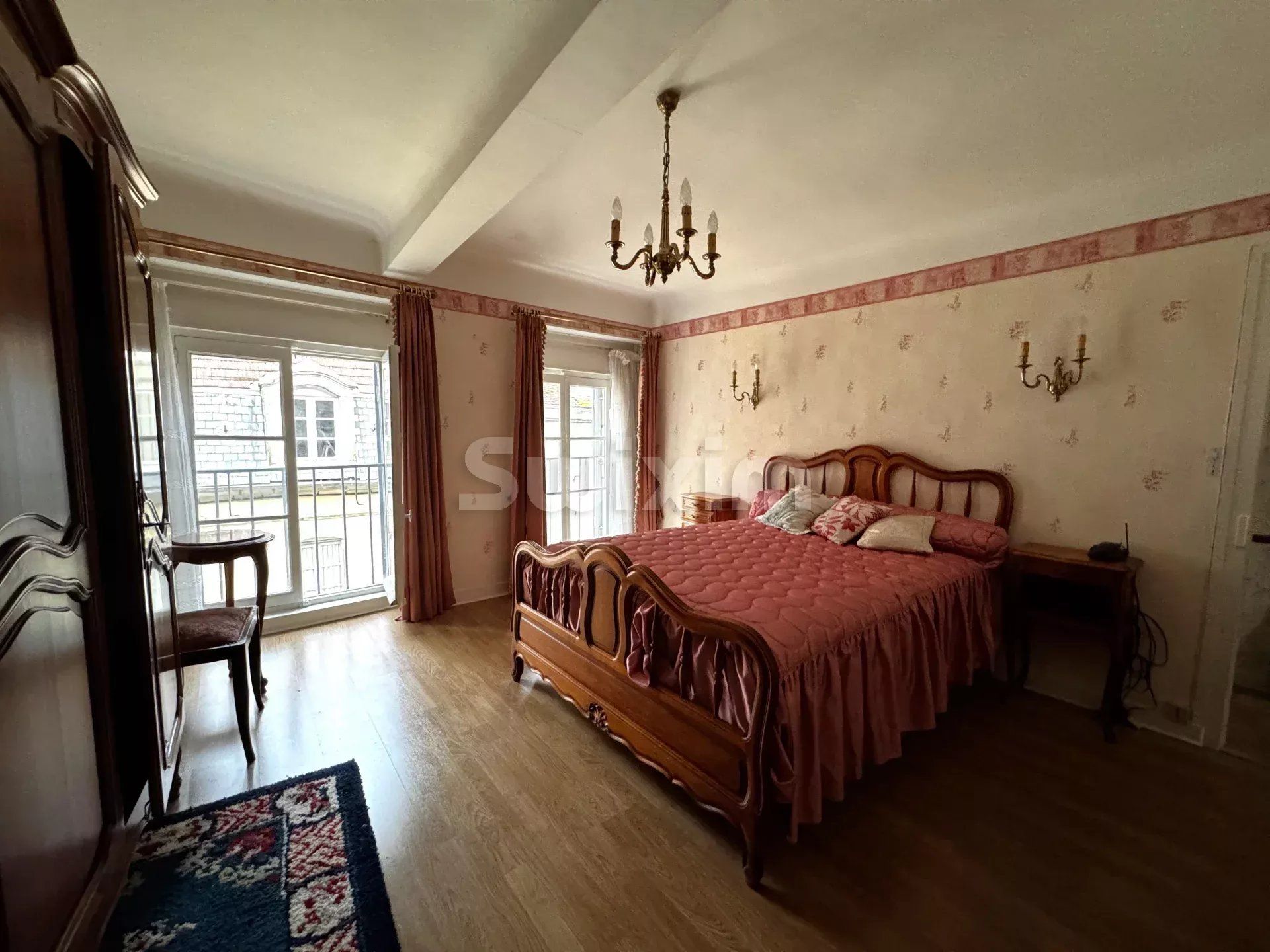 casa 6 Salas en venta en Avallon (89200)