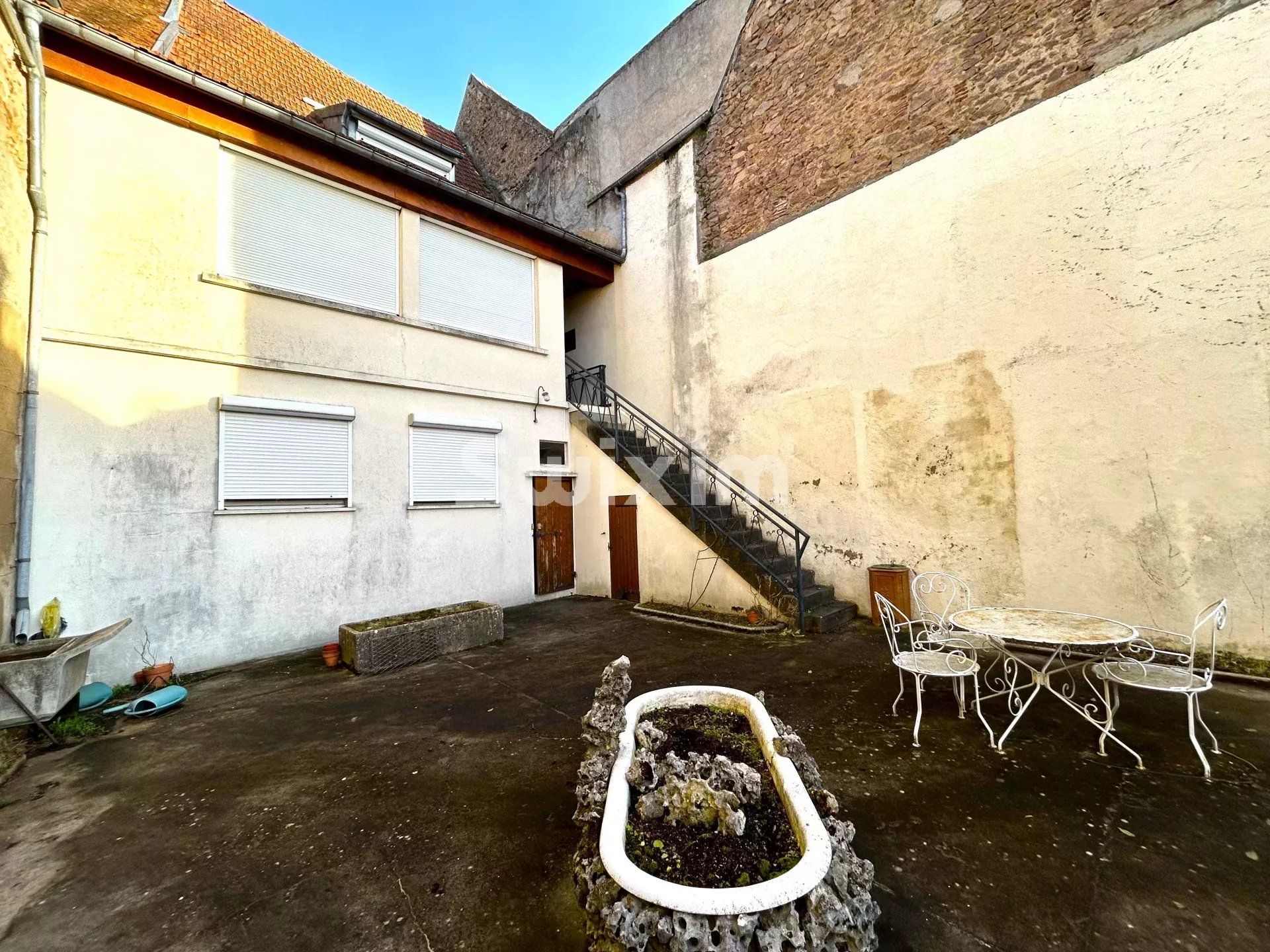 casa 6 Salas en venta en Avallon (89200)