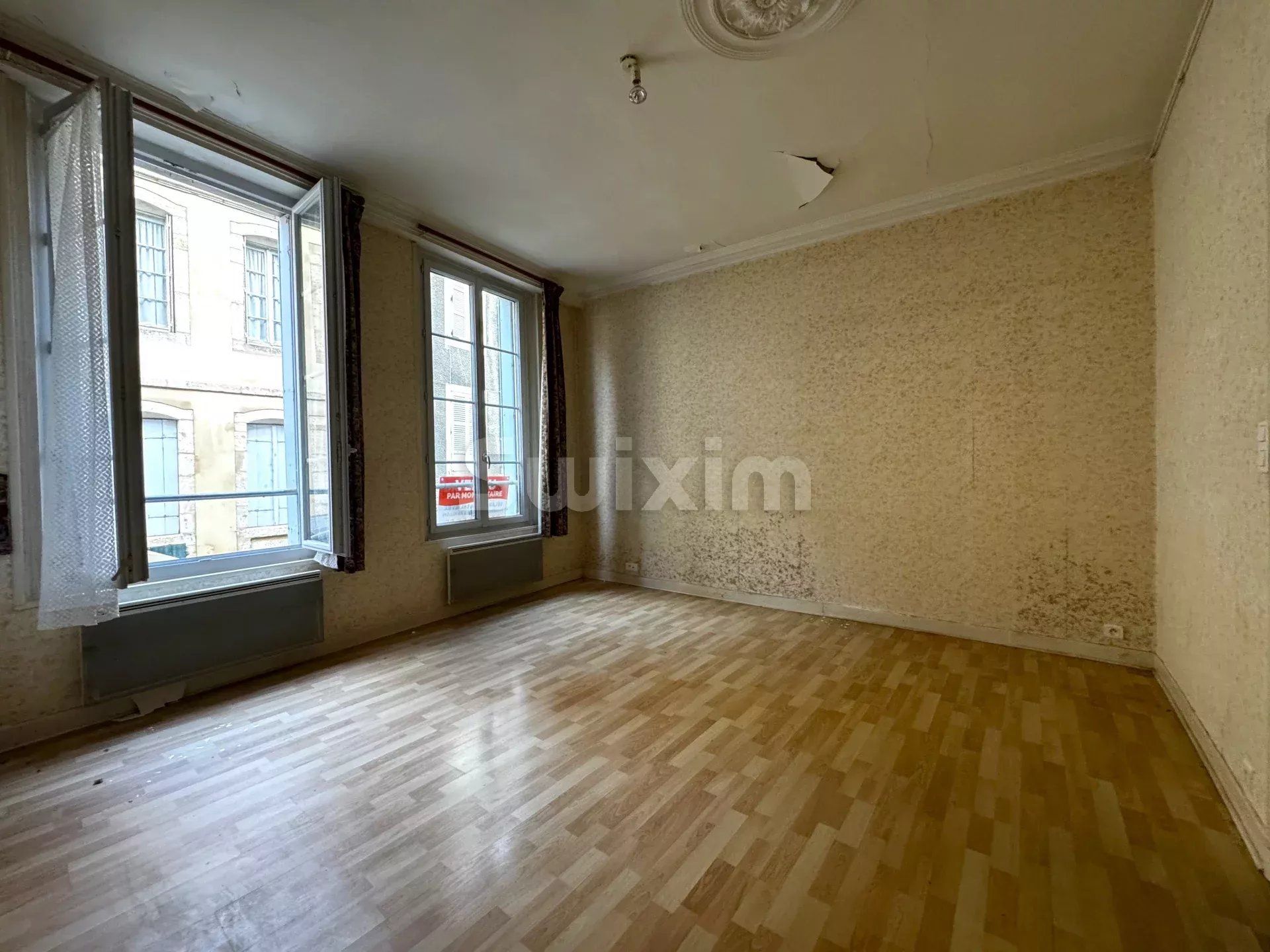 casa 6 Salas en venta en Avallon (89200)