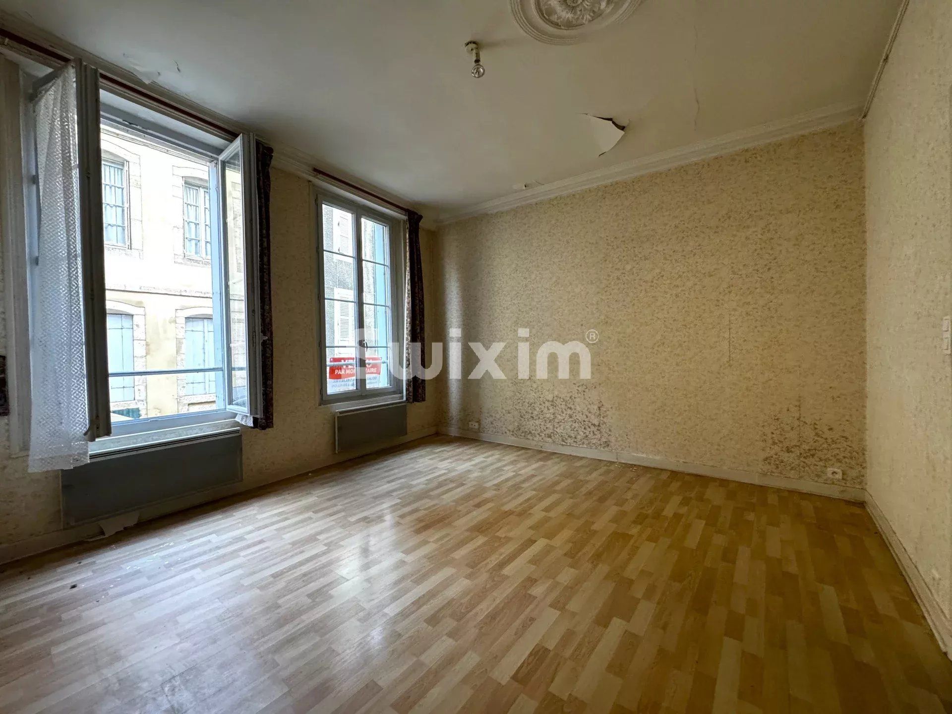 casa 6 Salas en venta en Avallon (89200)