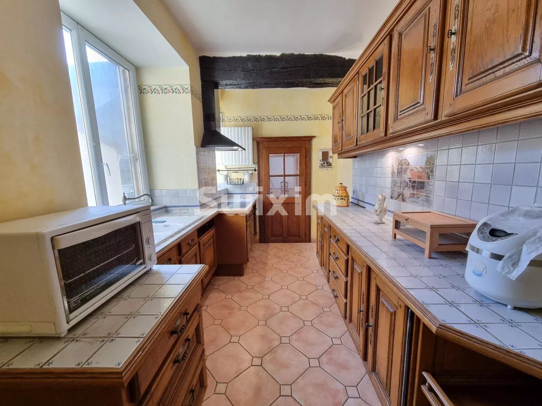 casa 12 Camere in vendita su Varzy (58210)