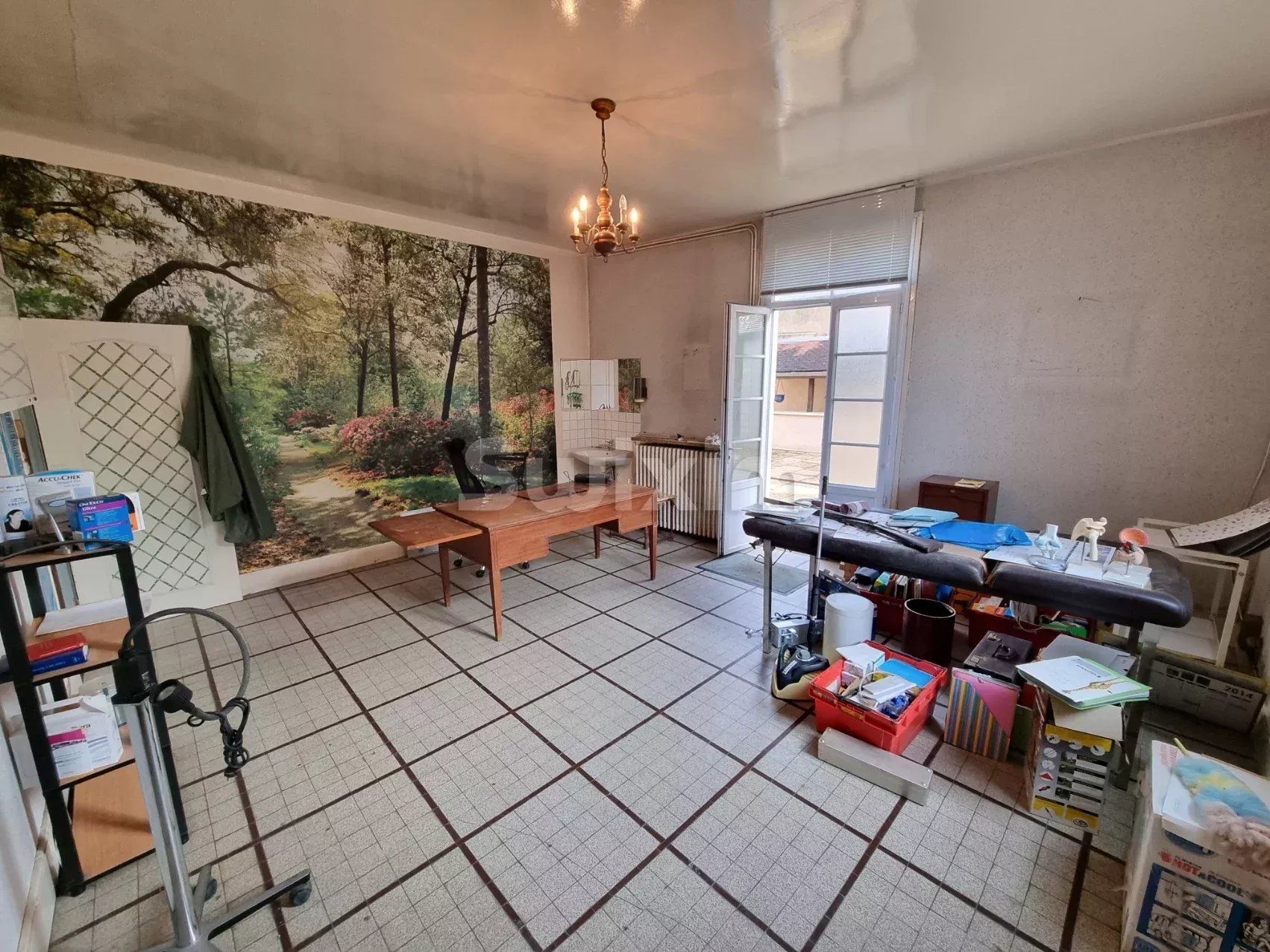 propiedad 12 Salas en venta en Varzy (58210)