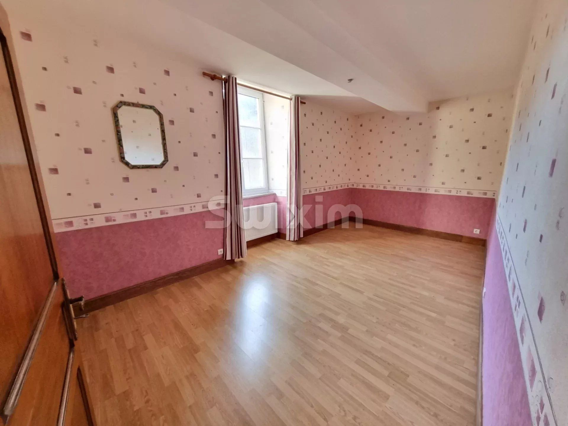 propiedad 12 Salas en venta en Varzy (58210)