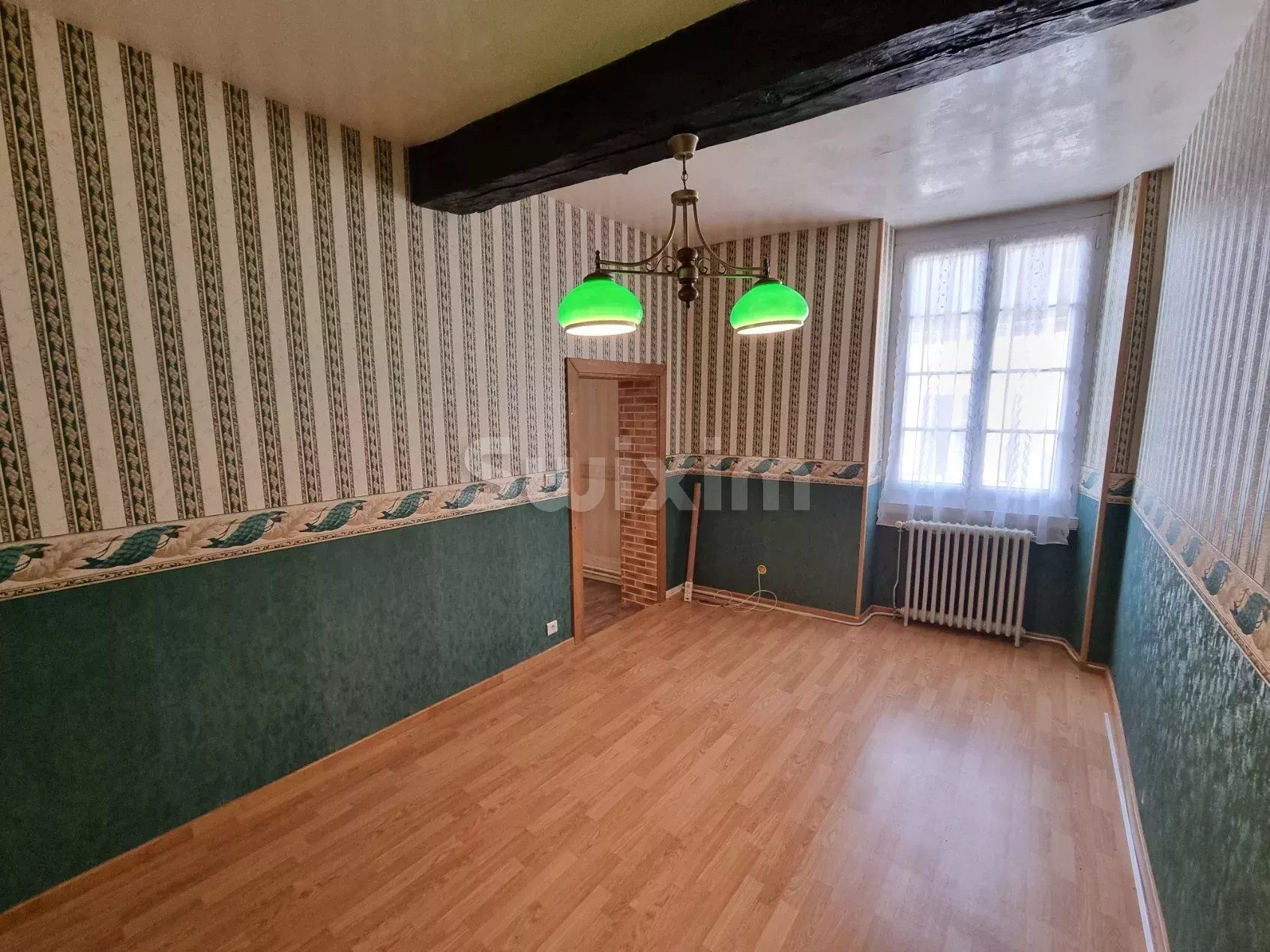 propiedad 12 Salas en venta en Varzy (58210)