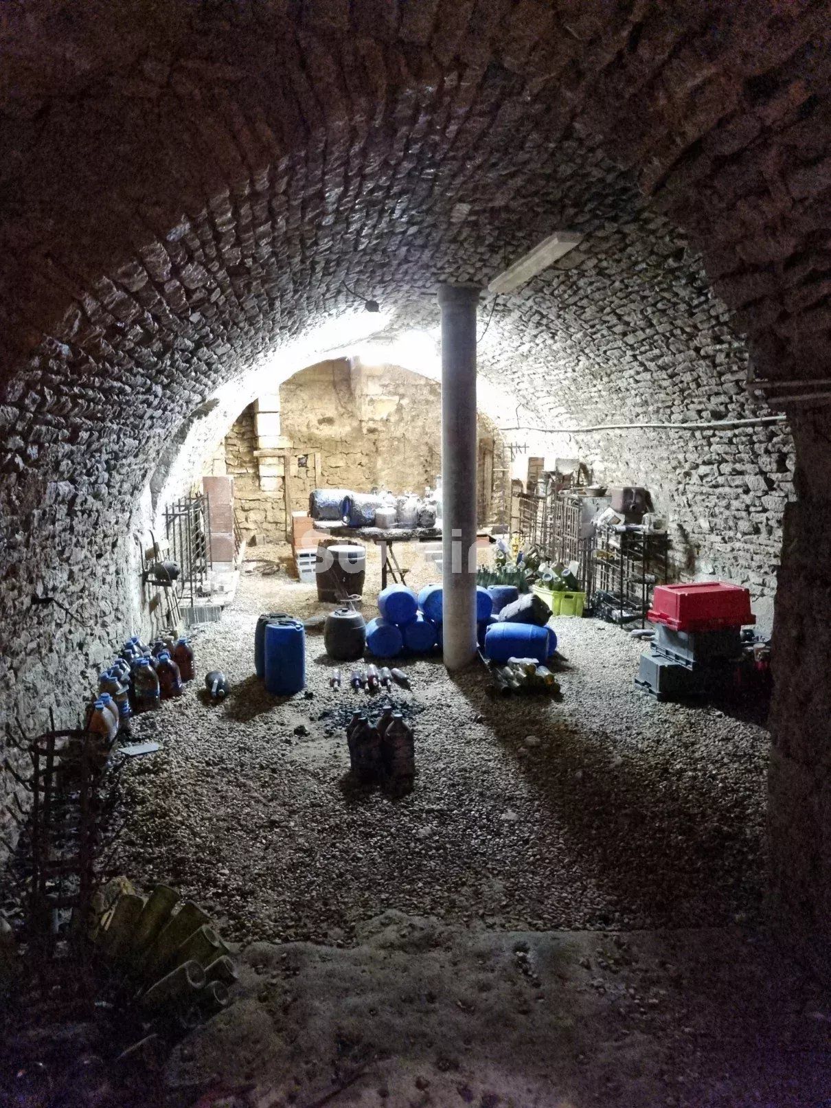 casa 12 Camere in vendita su Varzy (58210)
