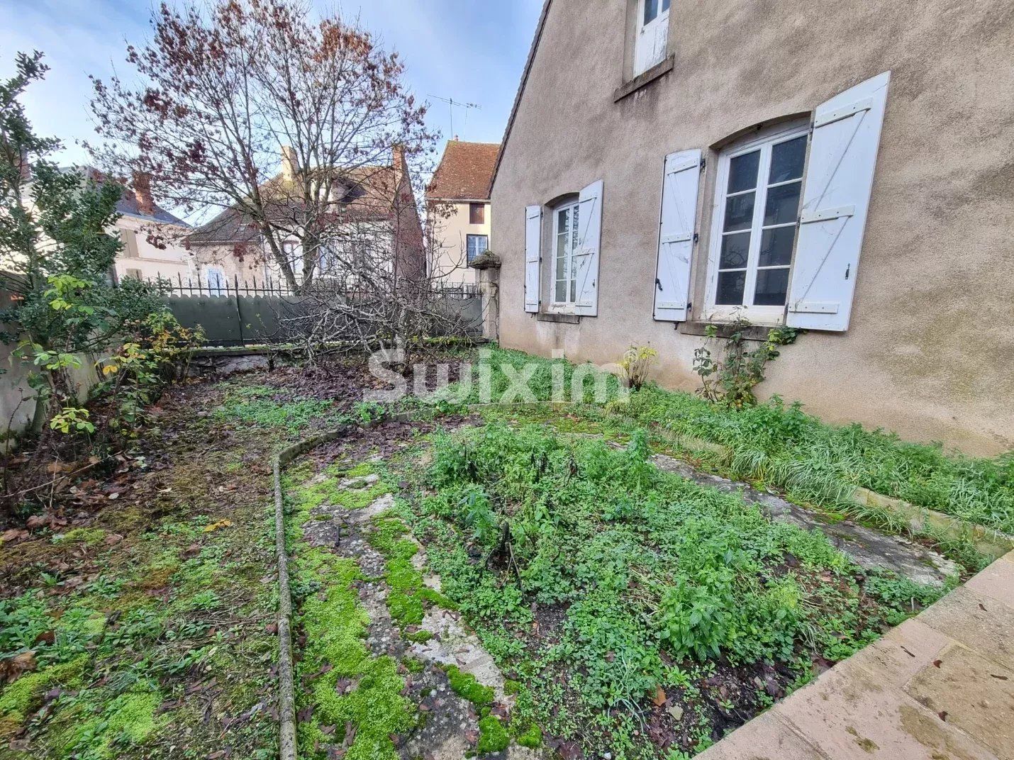 propiedad 12 Salas en venta en Varzy (58210)