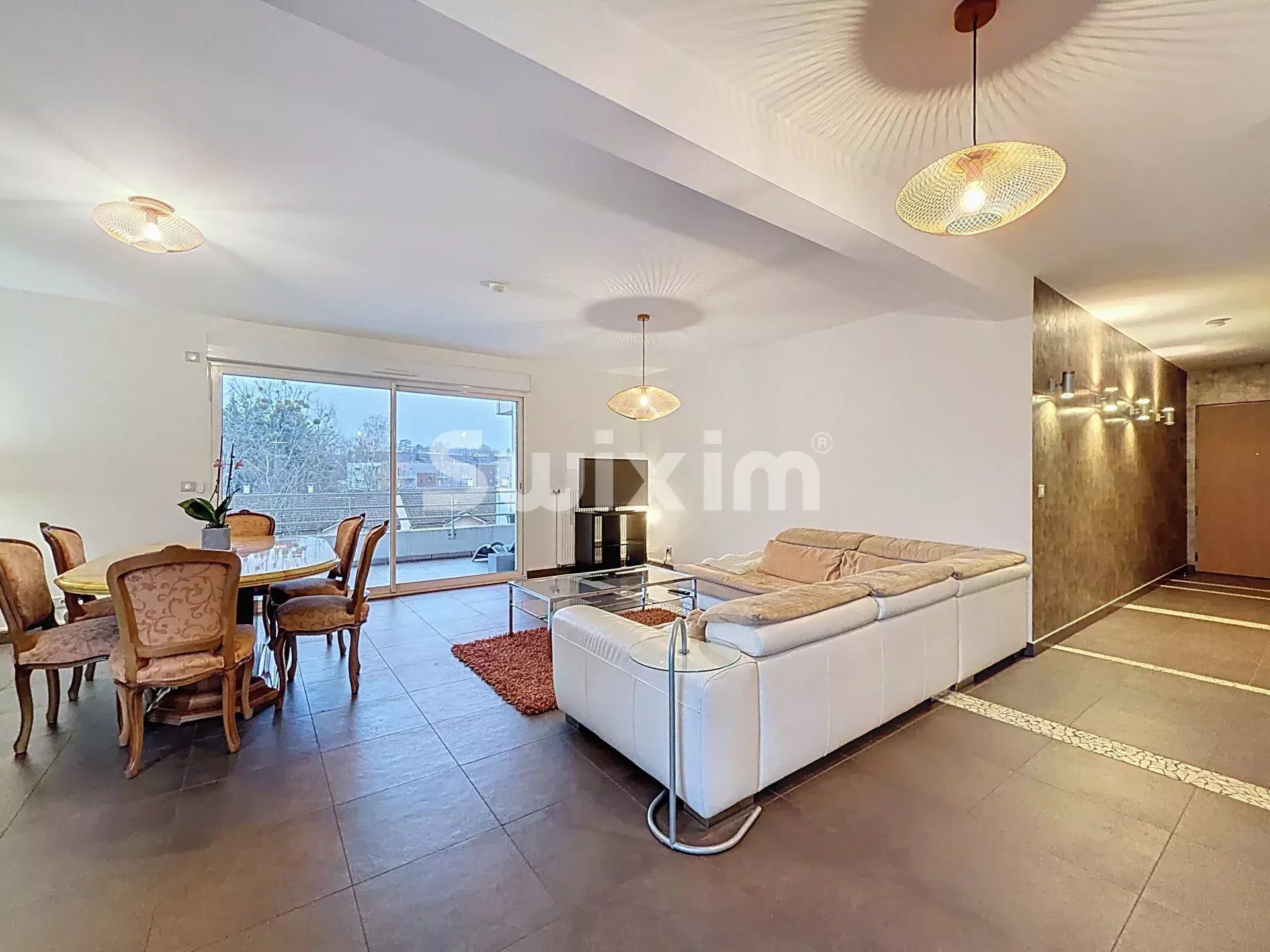 apartamento 3 Salas en venta en Ferney-Voltaire (01210)