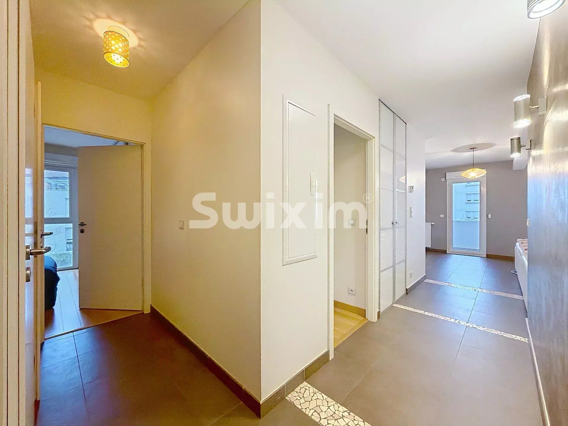 apartamento 3 Salas en venta en Ferney-Voltaire (01210)