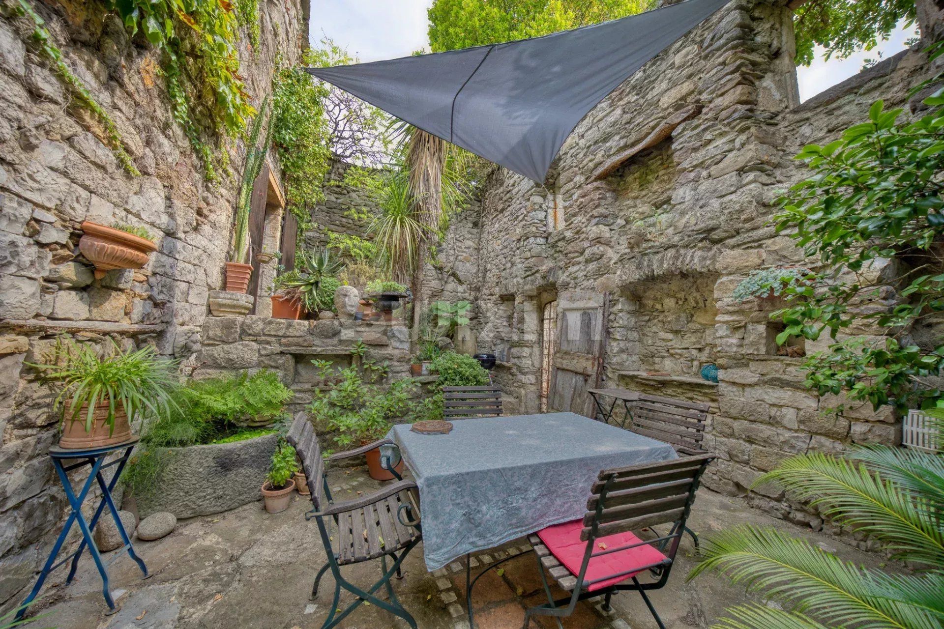 maison 5 Pièces en vente sur Les Vans (07140)