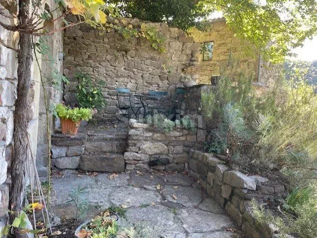 maison 5 Pièces en vente sur Les Vans (07140)