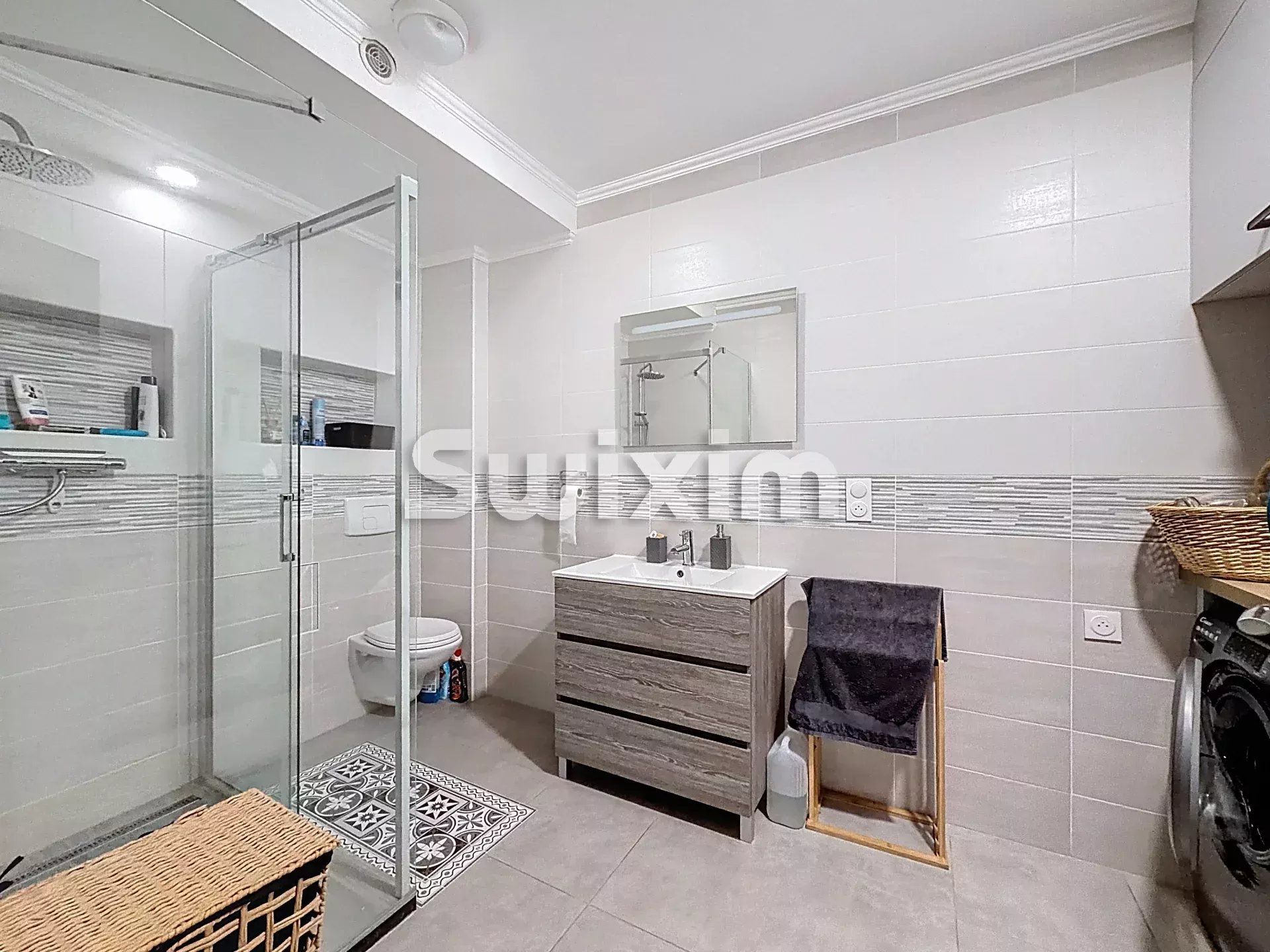 apartamento 5 Quartos para venda sobre Gex (01170)