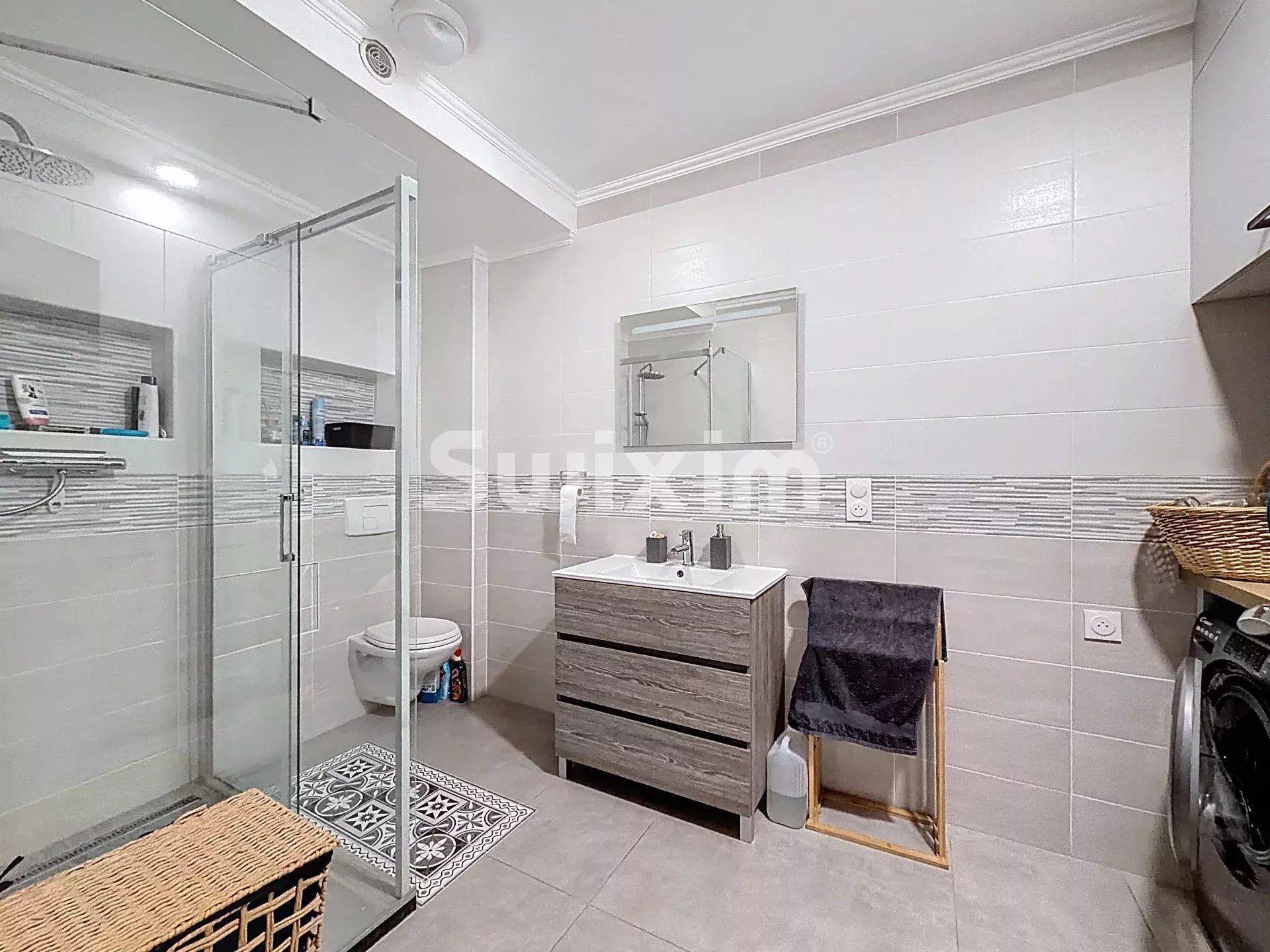 appartamento 5 Camere in vendita su Gex (01170)