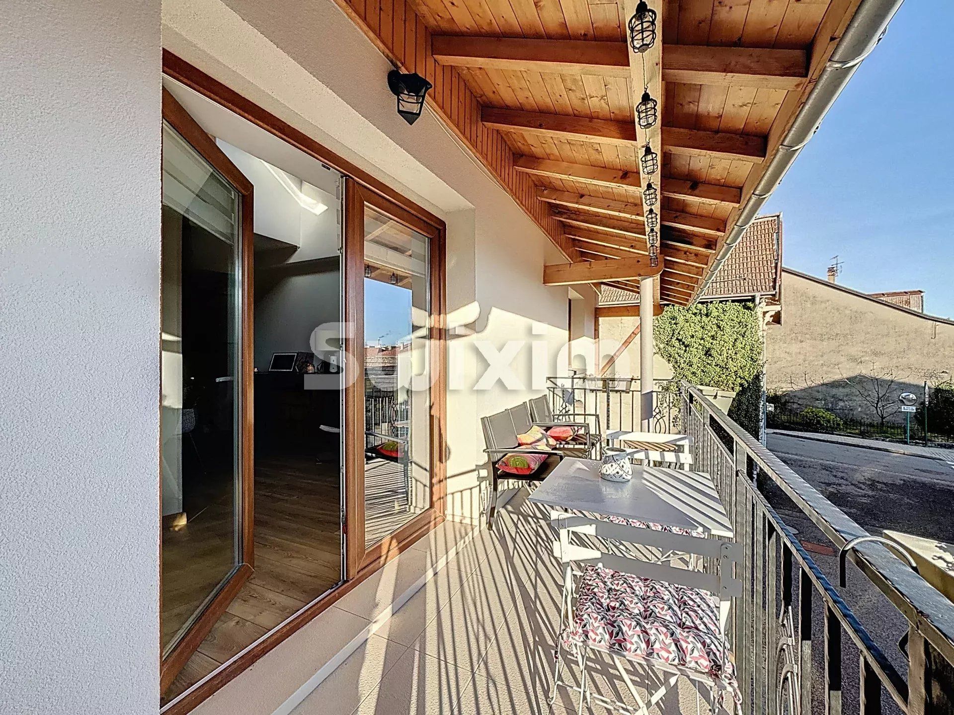 apartamento 5 Quartos para venda sobre Gex (01170)