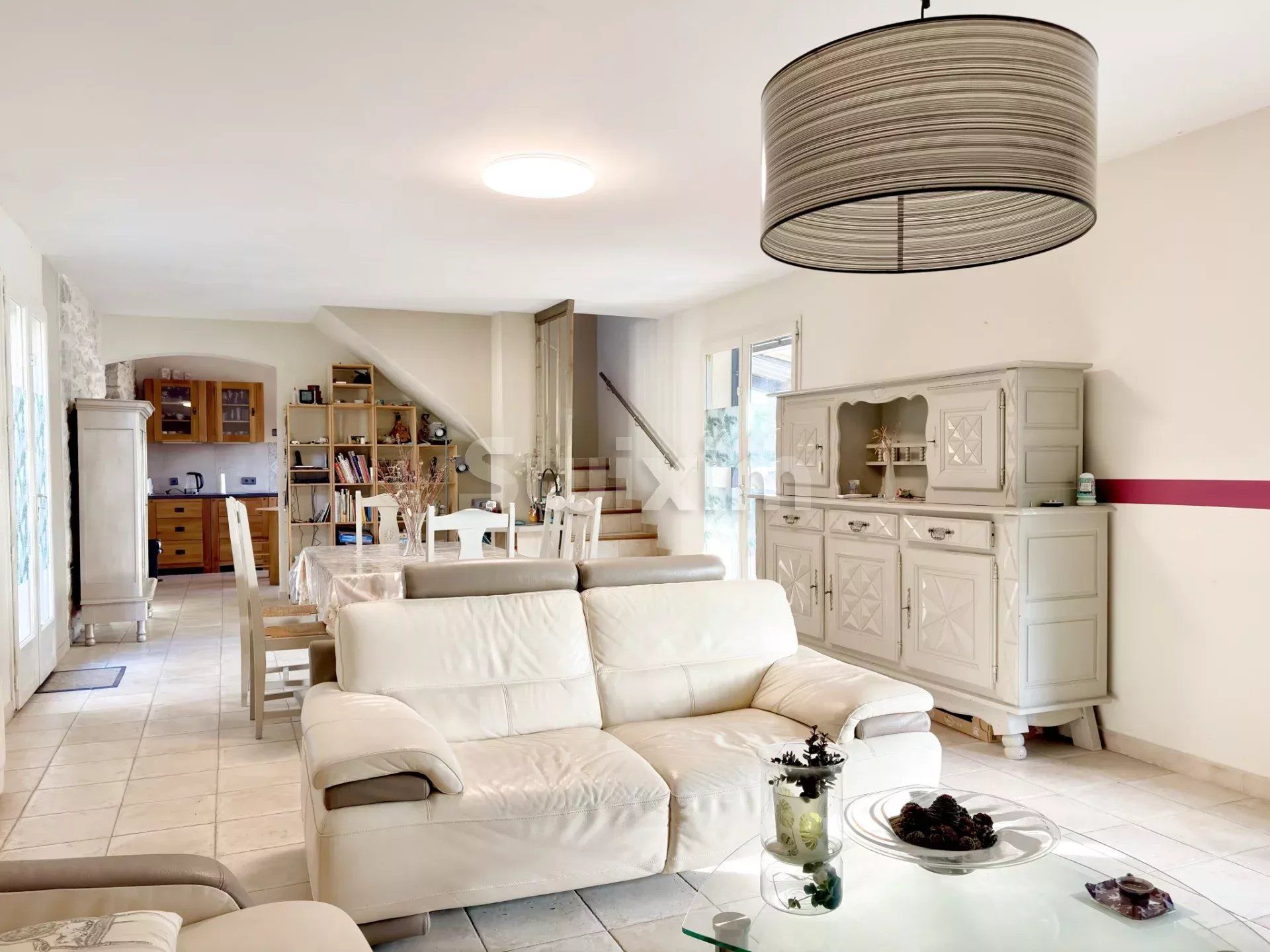 house 4 Rooms for sale on Uzès (30700)