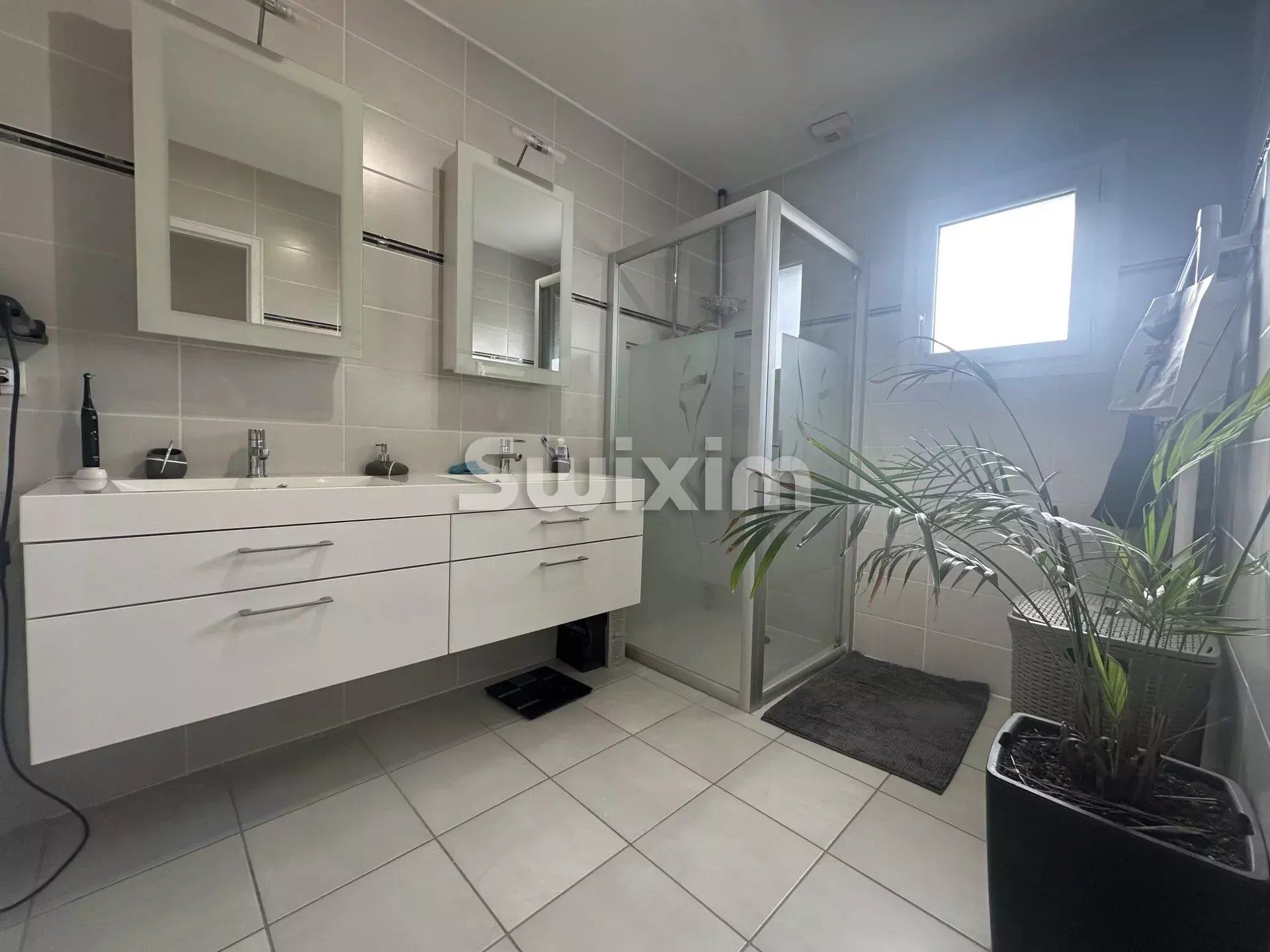 house 5 Rooms for sale on Douvaine (74140)