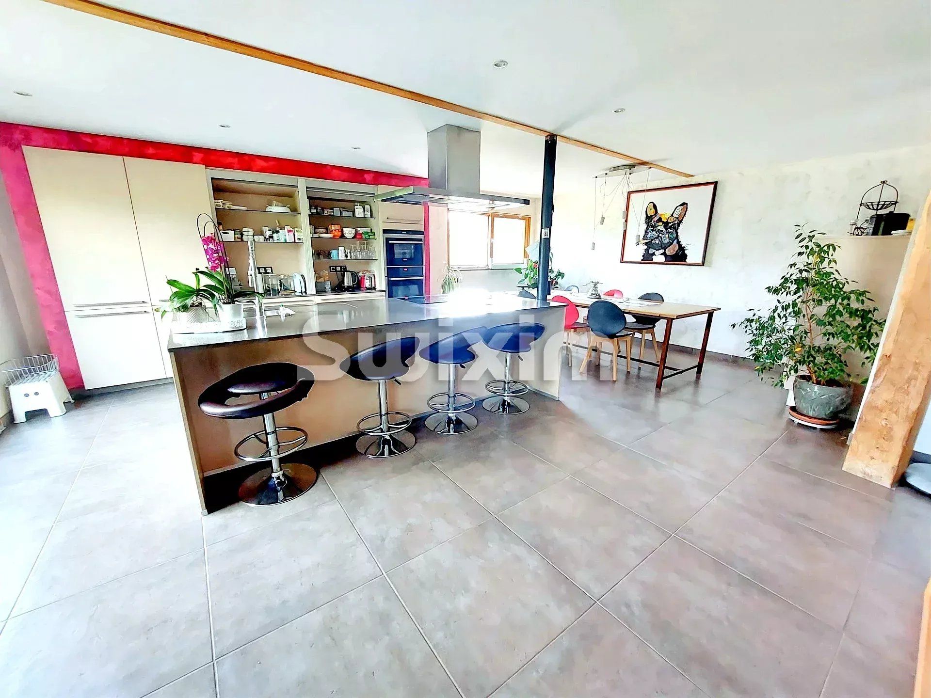 house 6 Rooms for sale on Saint-Genis-Pouilly (01630)