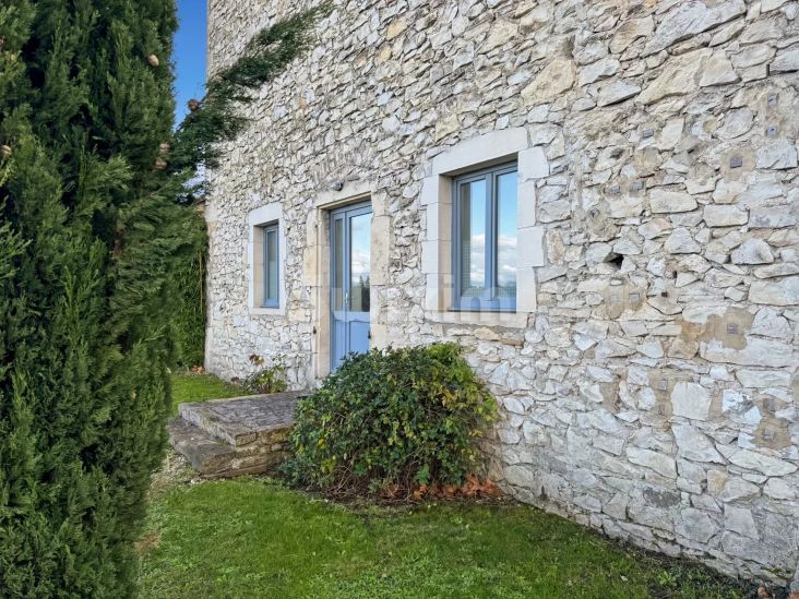 Sale Commercial local Montboucher-sur-Jabron 1&nbsp;room