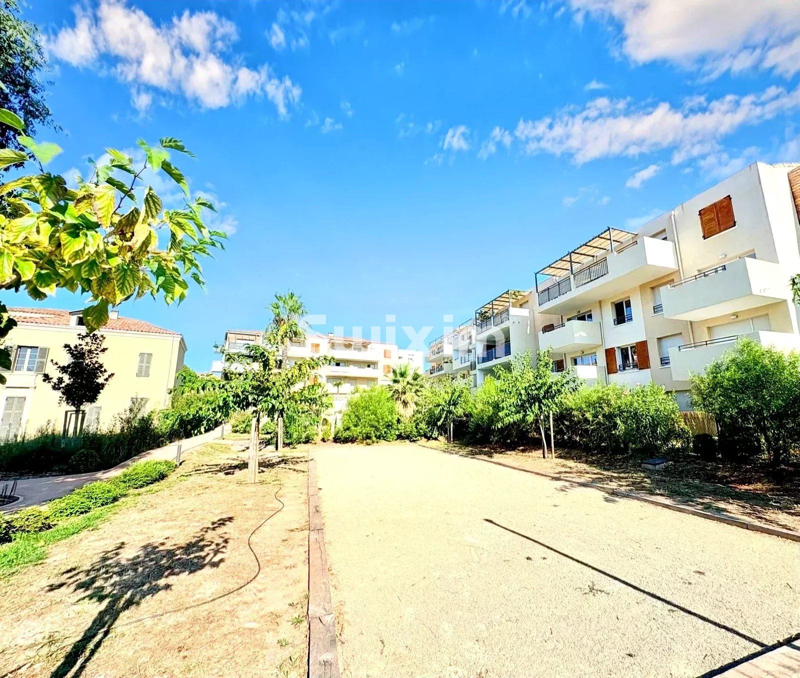 apartamento 3 Salas en venta en Le Muy (83490)