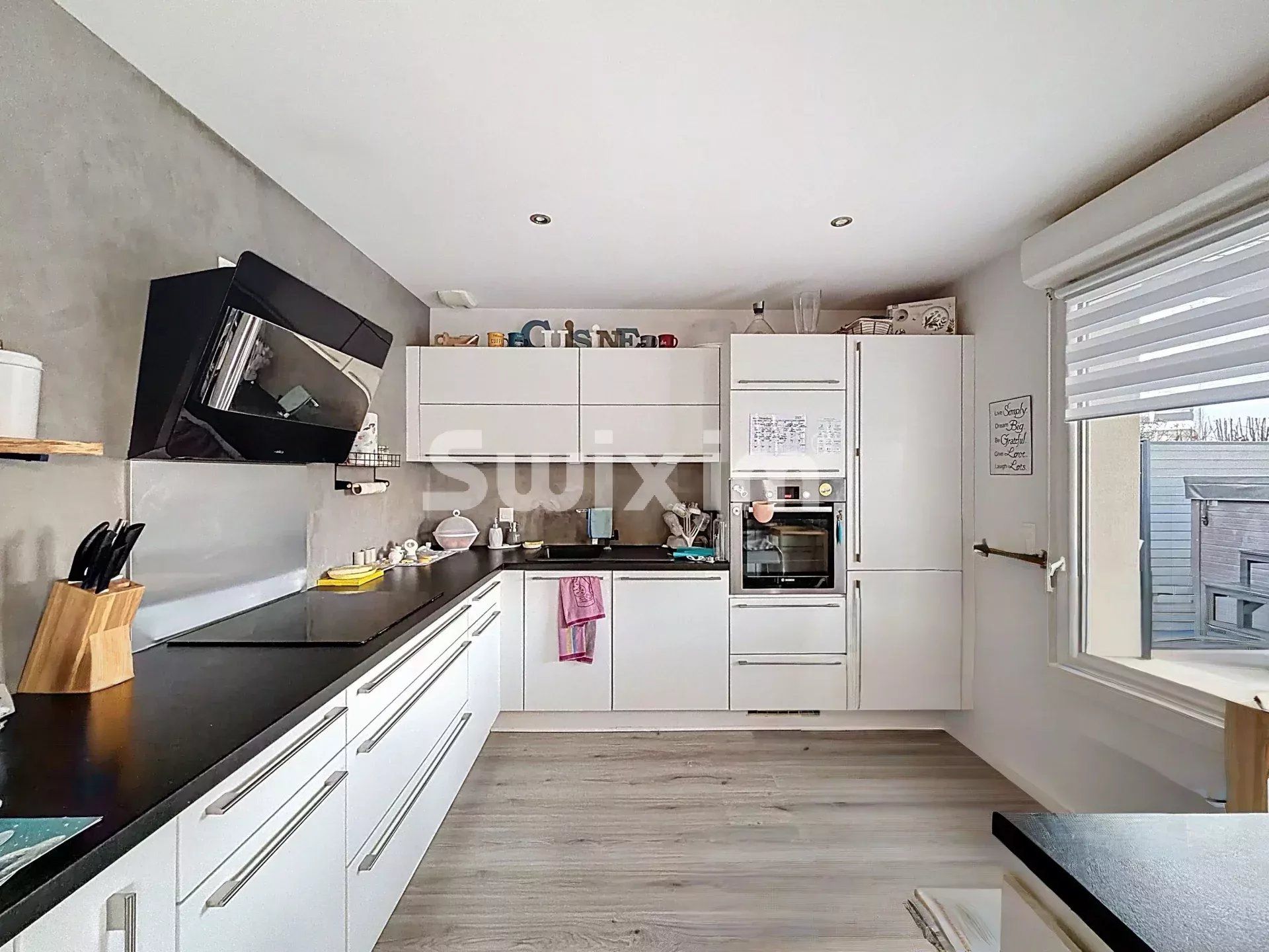 casa 5 Quartos para venda sobre Saint-Genis-Pouilly (01630)