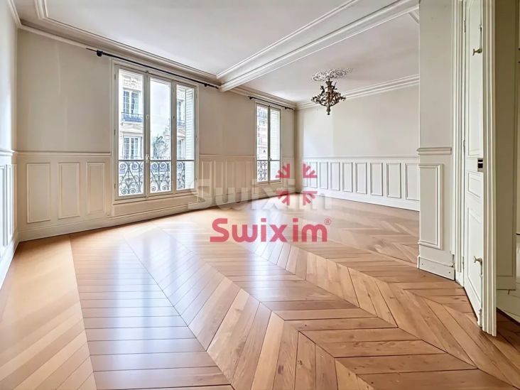 Sale Apartment Paris 18ème 4&nbsp;Rooms 82&nbsp;m²