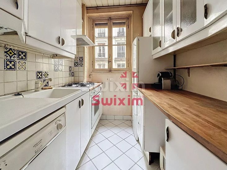 Sale Apartment Paris 18ème 4&nbsp;Rooms 82&nbsp;m²