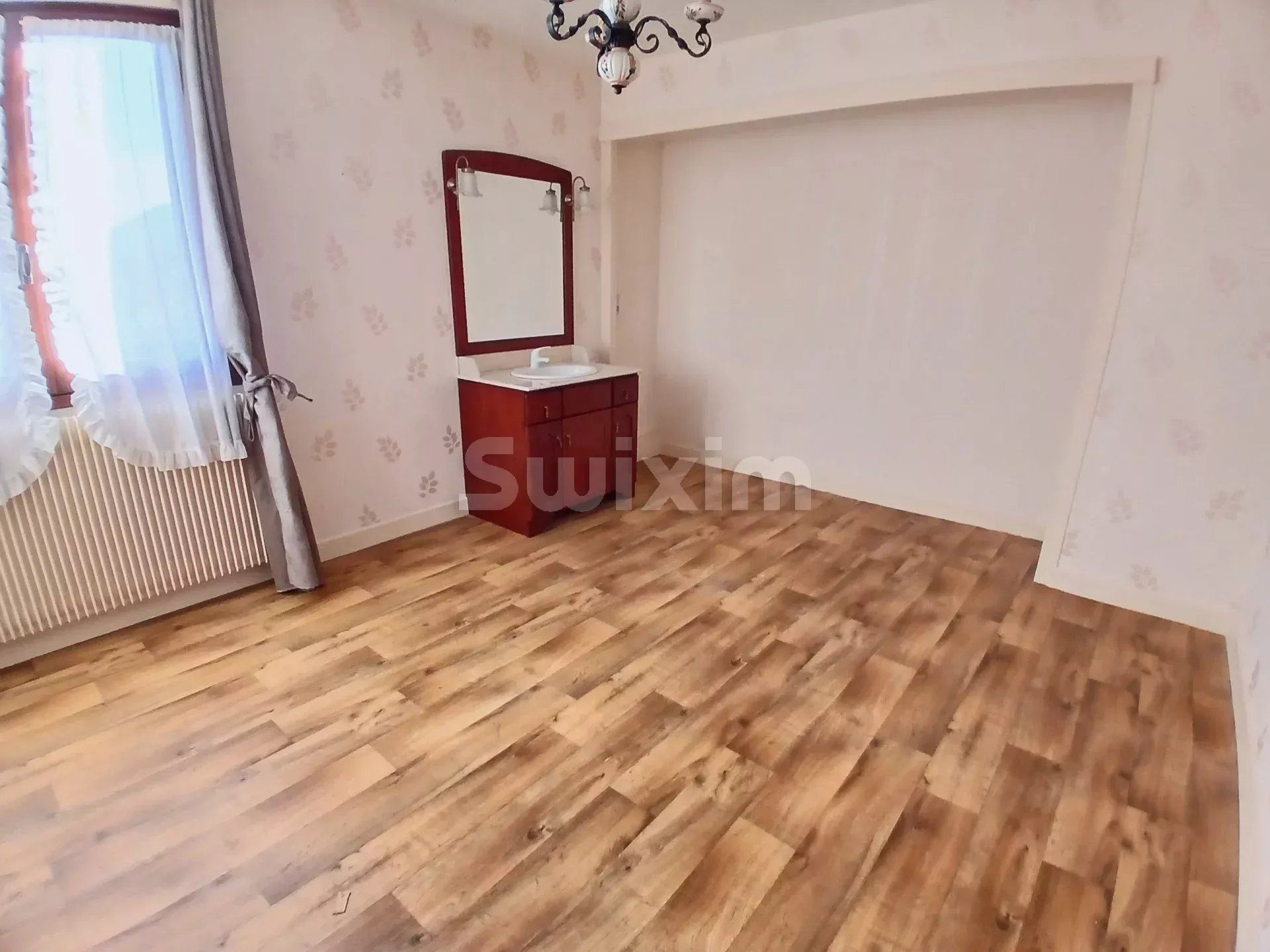 casa 9 Salas en venta en Champagnole (39300)