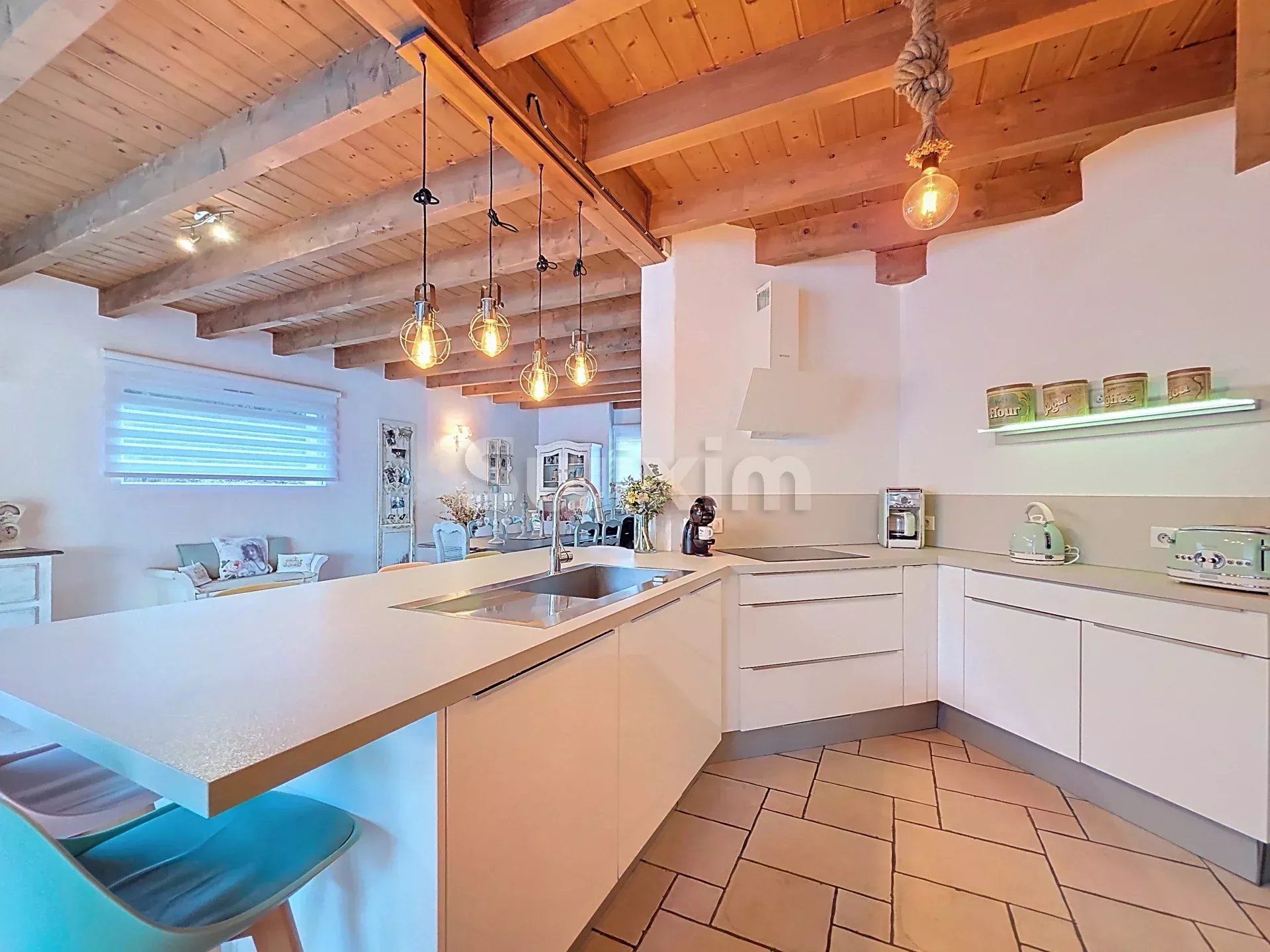 casa 7 Camere in vendita su Domancy (74700)