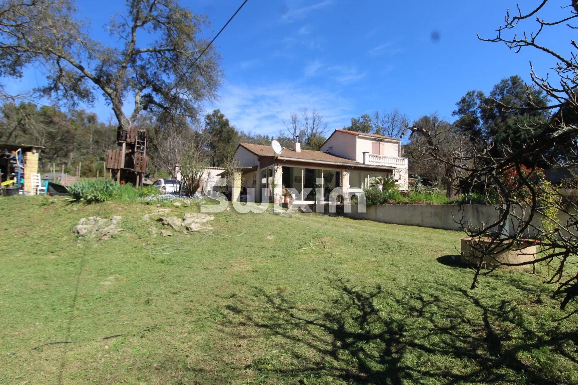 villa 7 Salas en venta en Bagnols-en-Forêt (83600)