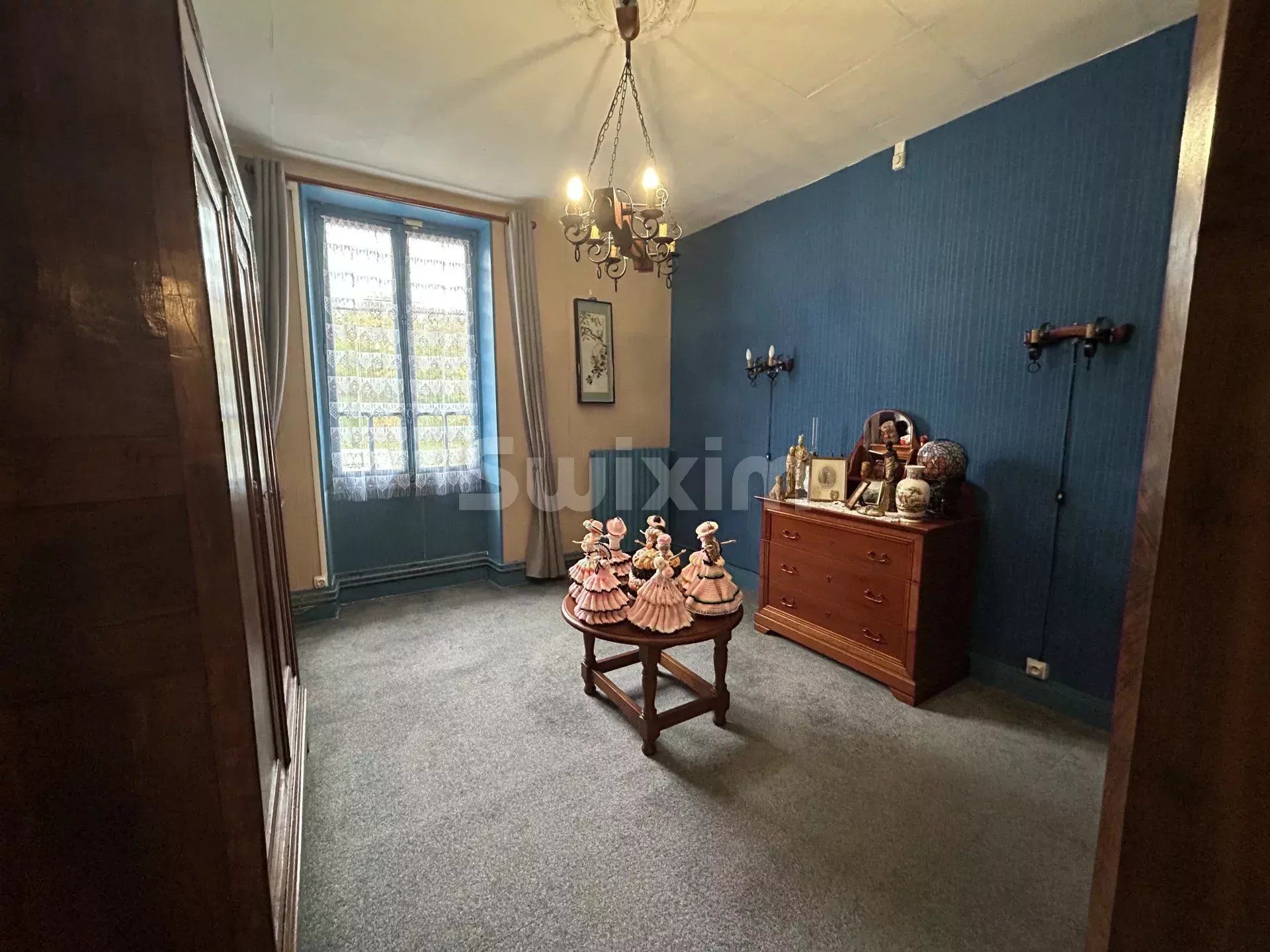 house 7 Rooms for sale on Girolles (89200)