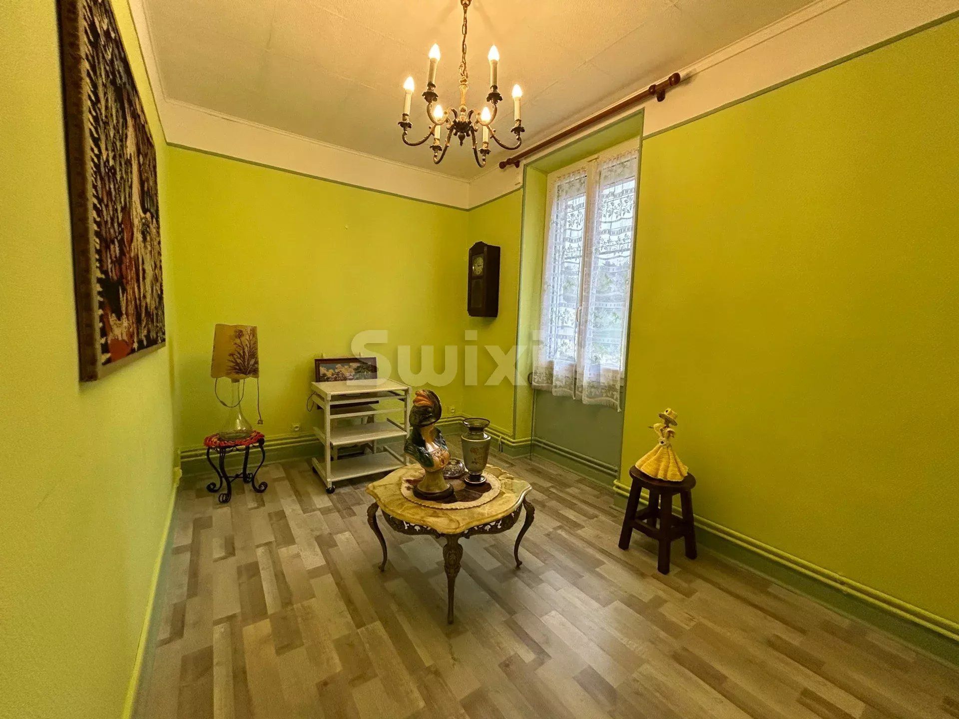 house 7 Rooms for sale on Girolles (89200)