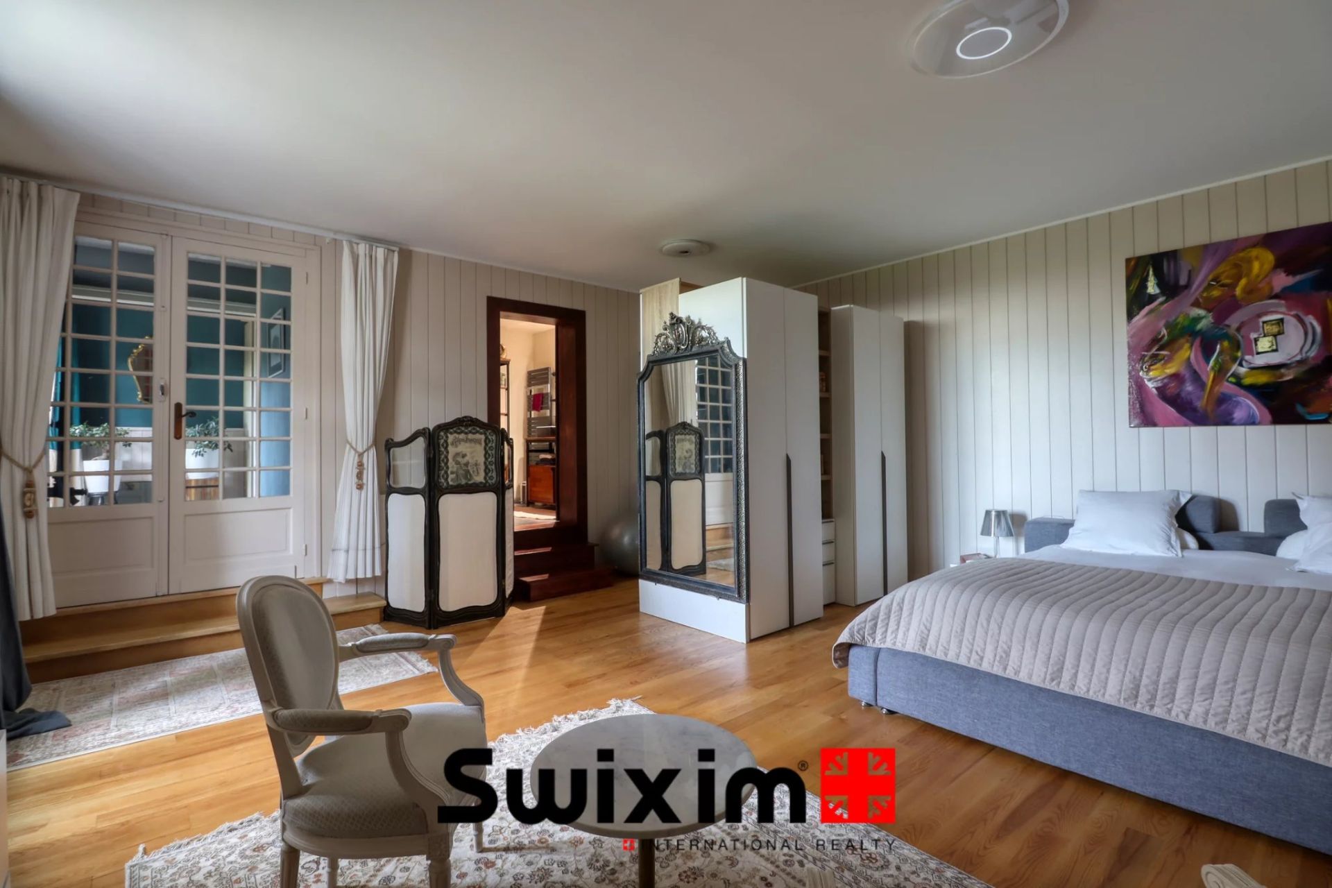 house 10 Rooms for sale on Saint-Estèphe (33180)