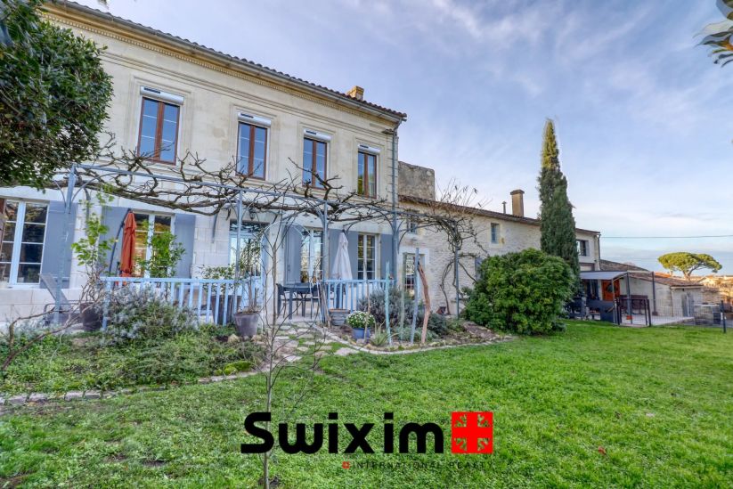 Vente Maison Saint-Estèphe 10&nbsp;Pièces 445&nbsp;m²