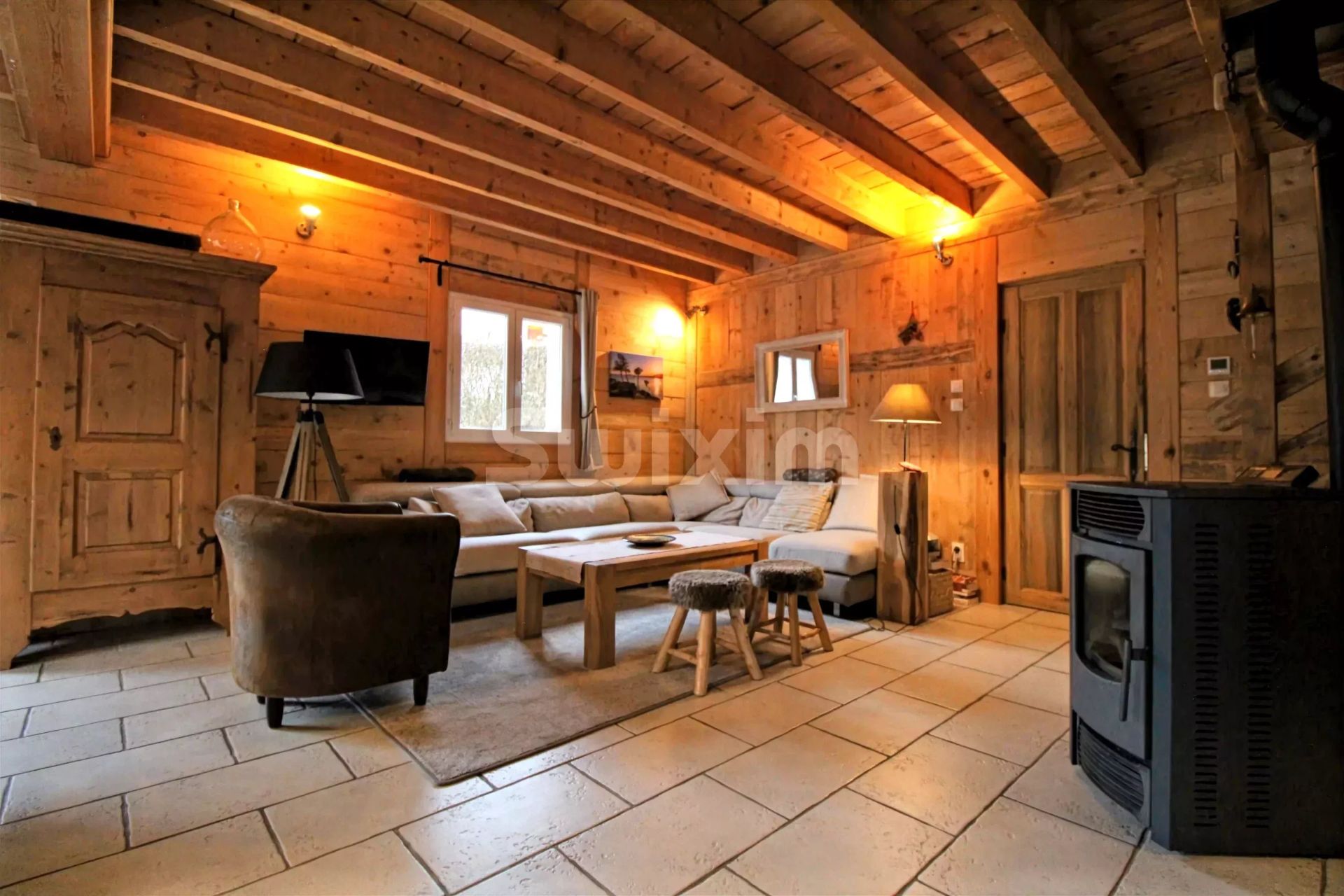 house 5 Rooms for sale on Bois-d'Amont (39220)