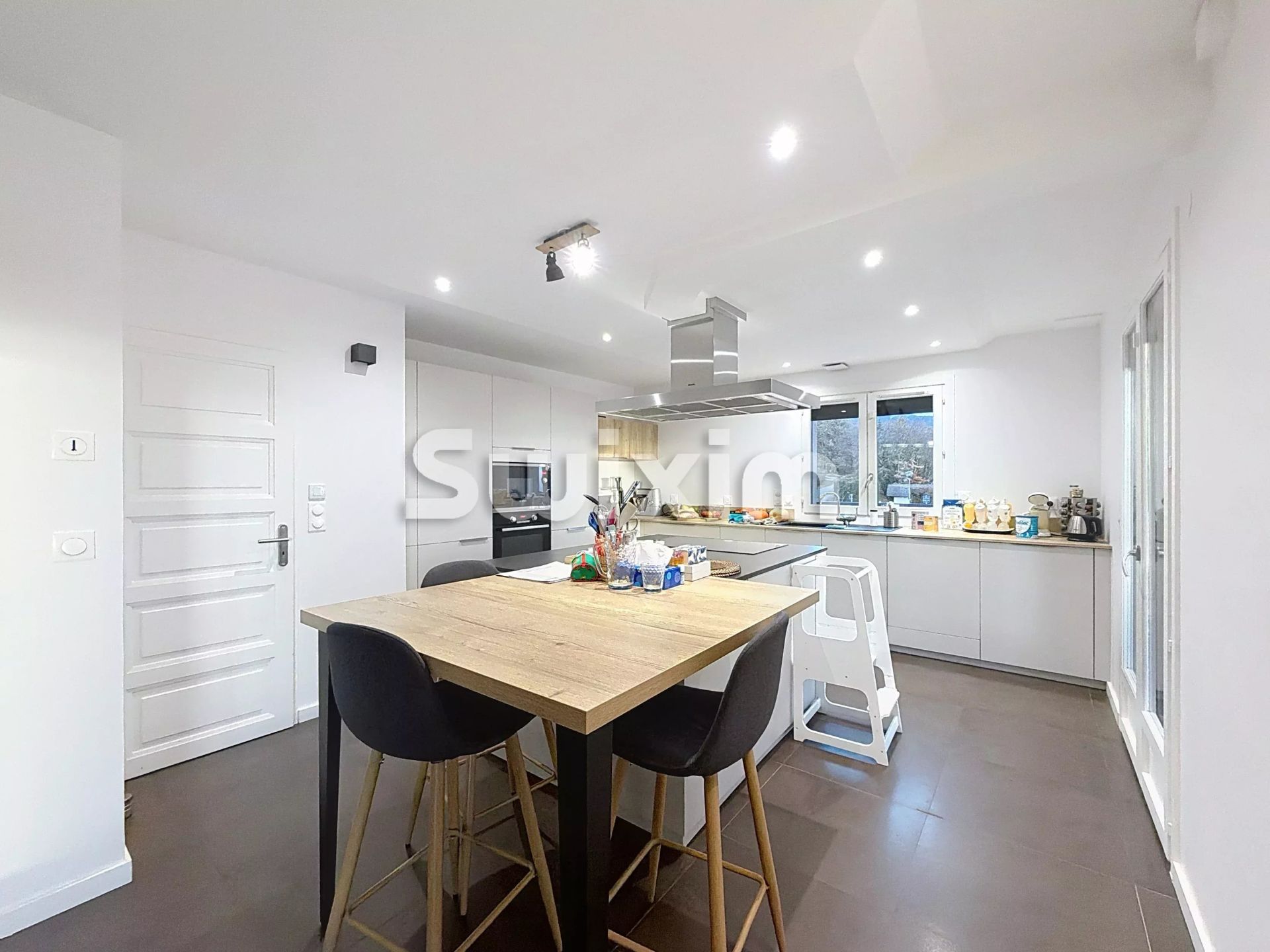 maison 8 Pièces en vente sur Échenevex (01170)