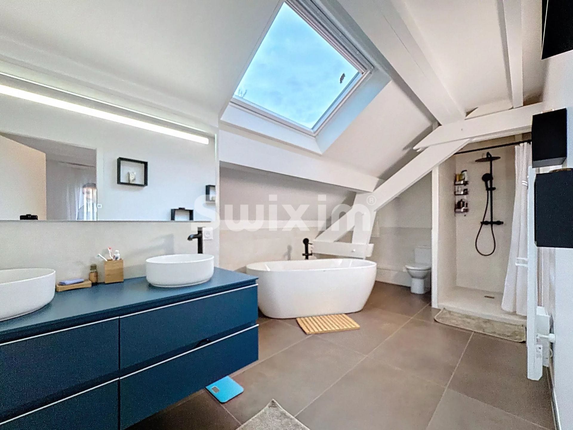 casa 8 Camere in vendita su Échenevex (01170)