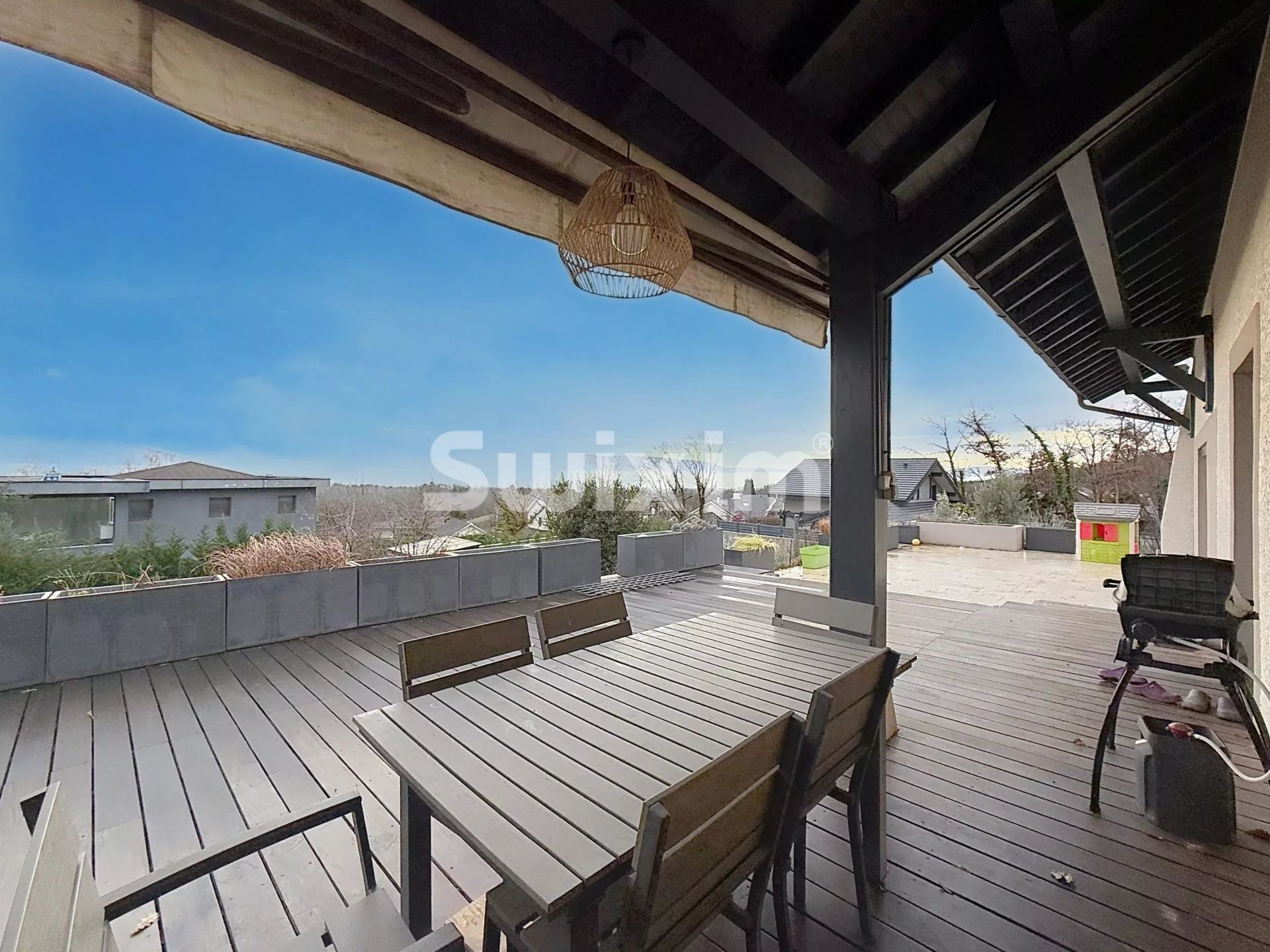 casa 8 Camere in vendita su Échenevex (01170)