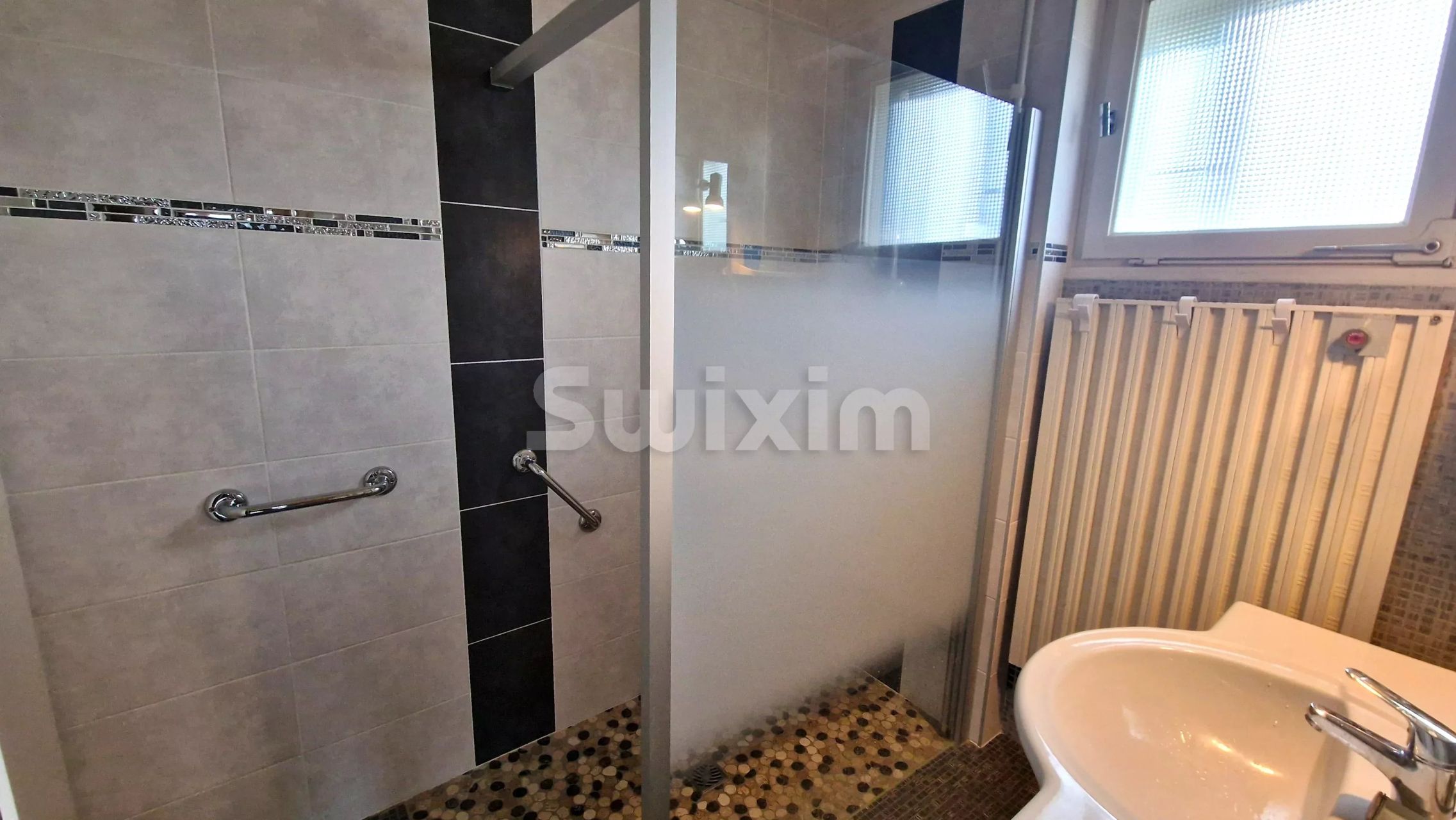 house 7 Rooms for sale on Marnay (70150)